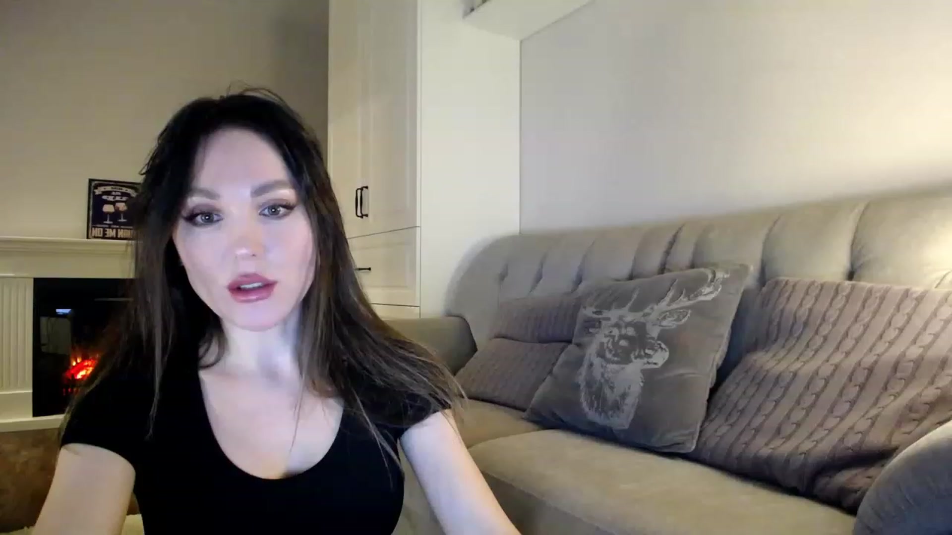 Gallery image thumbnail from Elysewine's myfreecams stream on, 01/14/2023, 05:39 image 7 of 20
