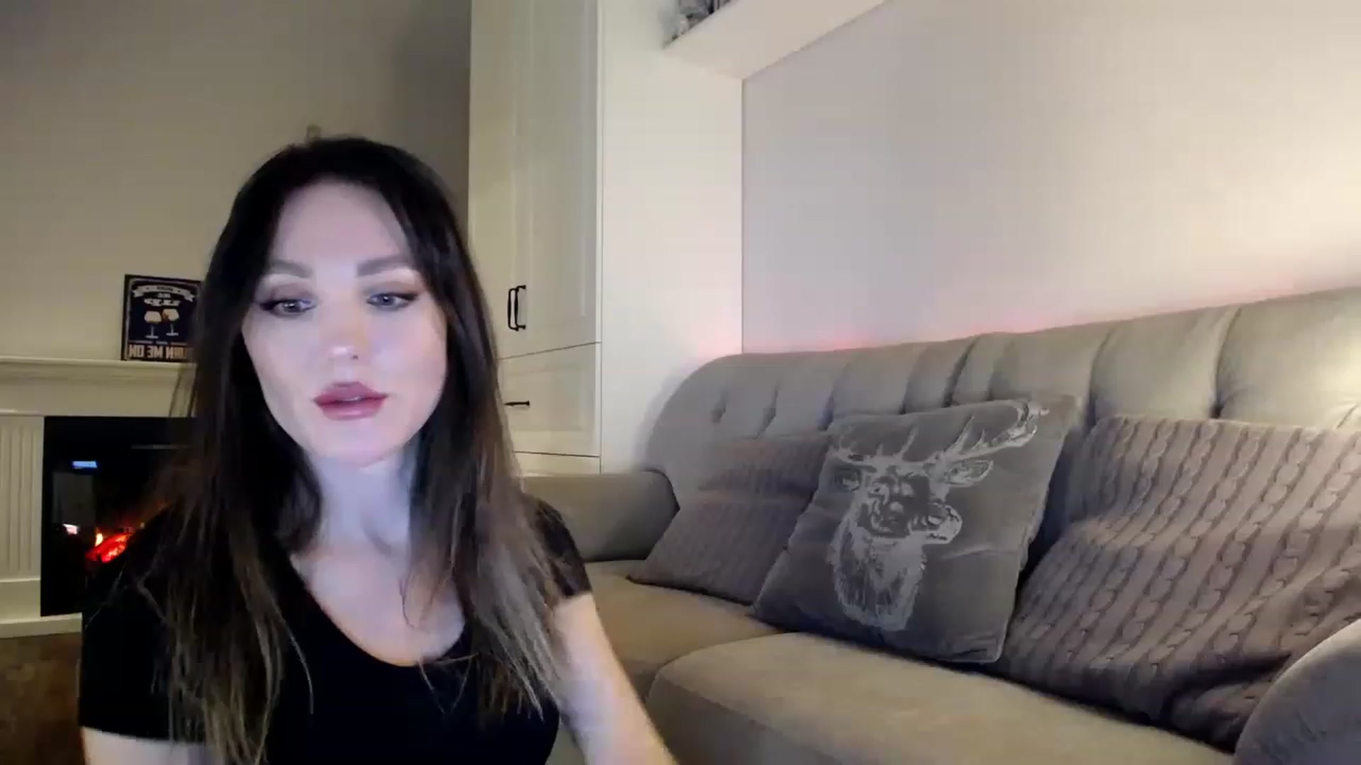Gallery image thumbnail from Elysewine's myfreecams stream on, 01/14/2023, 05:39 image 4 of 20