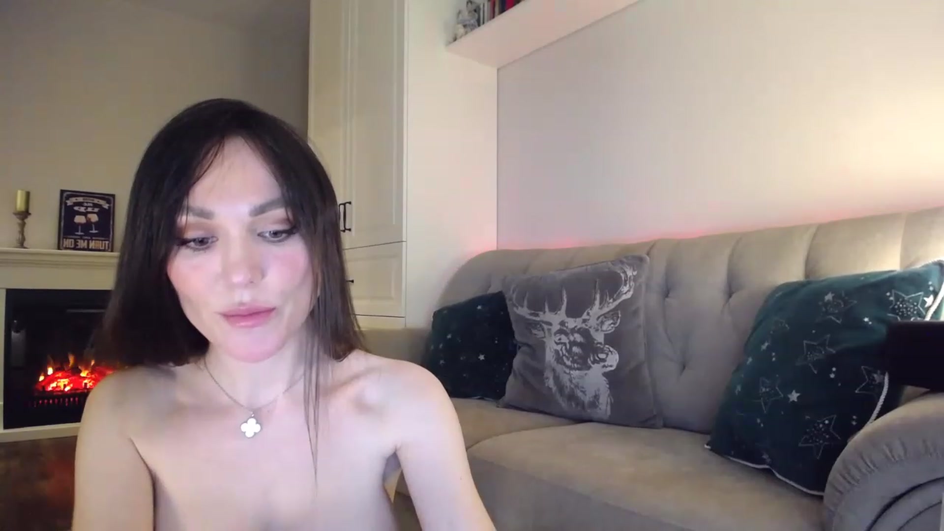 Gallery image thumbnail from Elysewine's myfreecams stream on, 01/21/2023, 06:26 image 18 of 20
