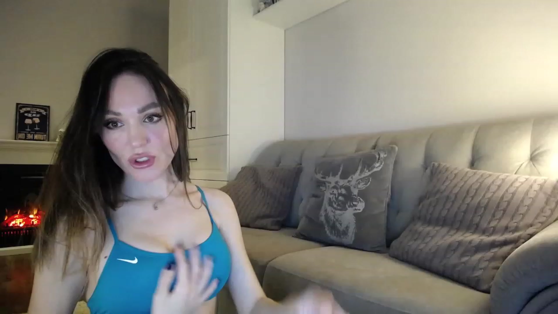 Gallery image thumbnail from Elysewine's myfreecams stream on, 01/22/2023, 05:28 image 13 of 20