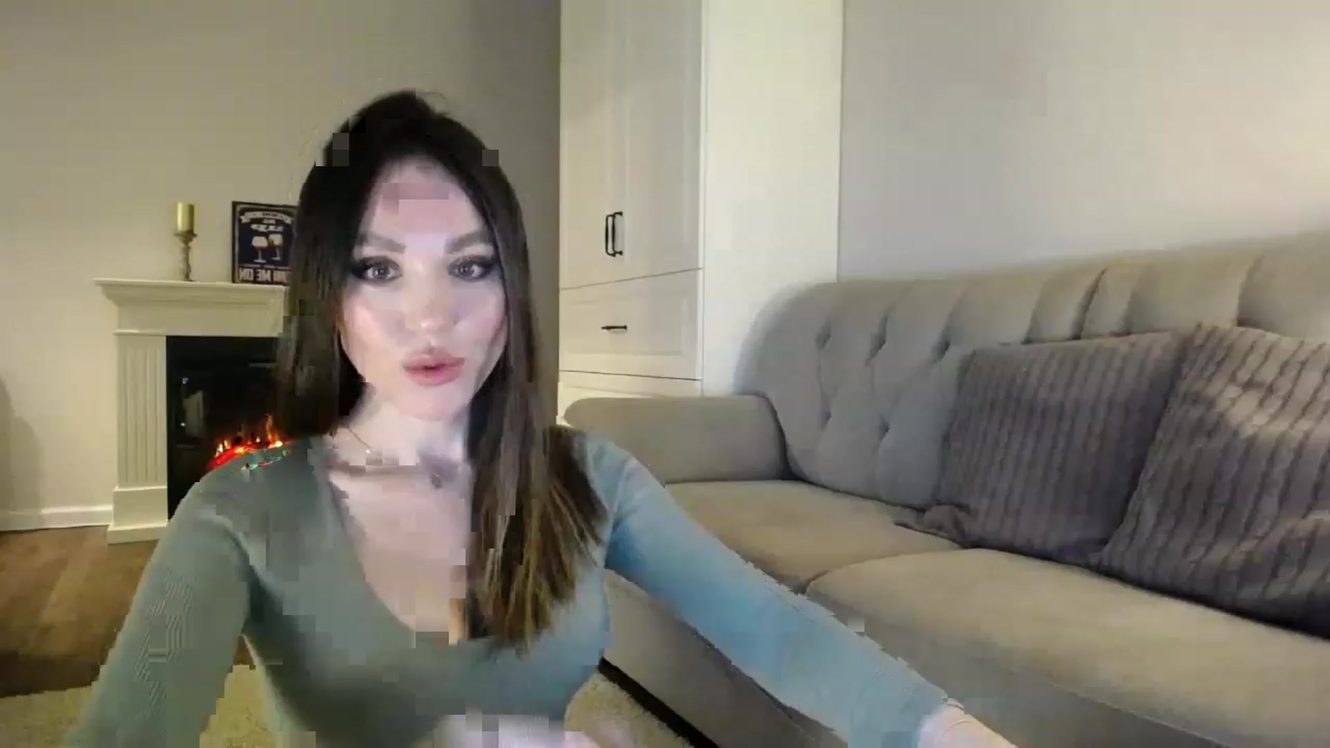 Gallery image thumbnail from Elysewine's myfreecams stream on, 01/28/2023, 04:08 image 20 of 20