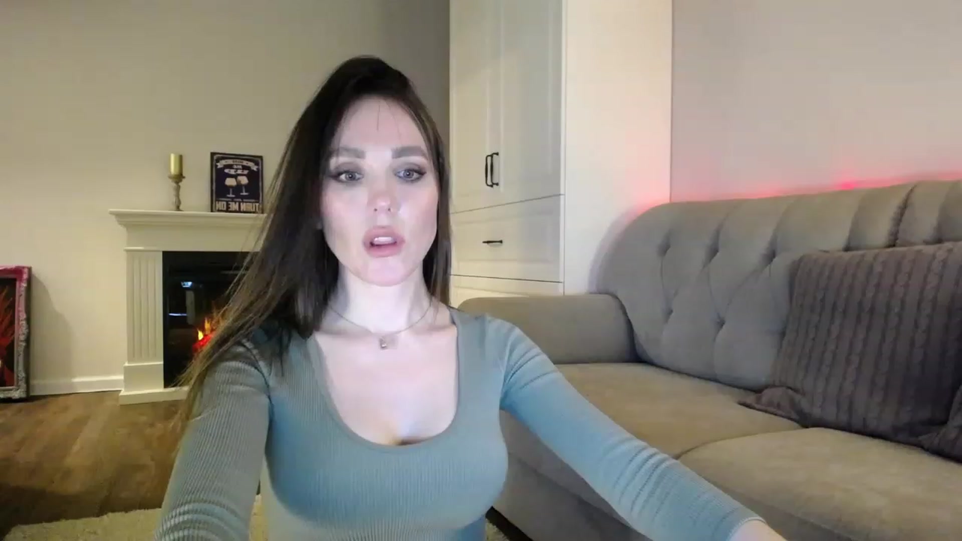 Gallery image thumbnail from Elysewine's myfreecams stream on, 01/28/2023, 06:36 image 19 of 20
