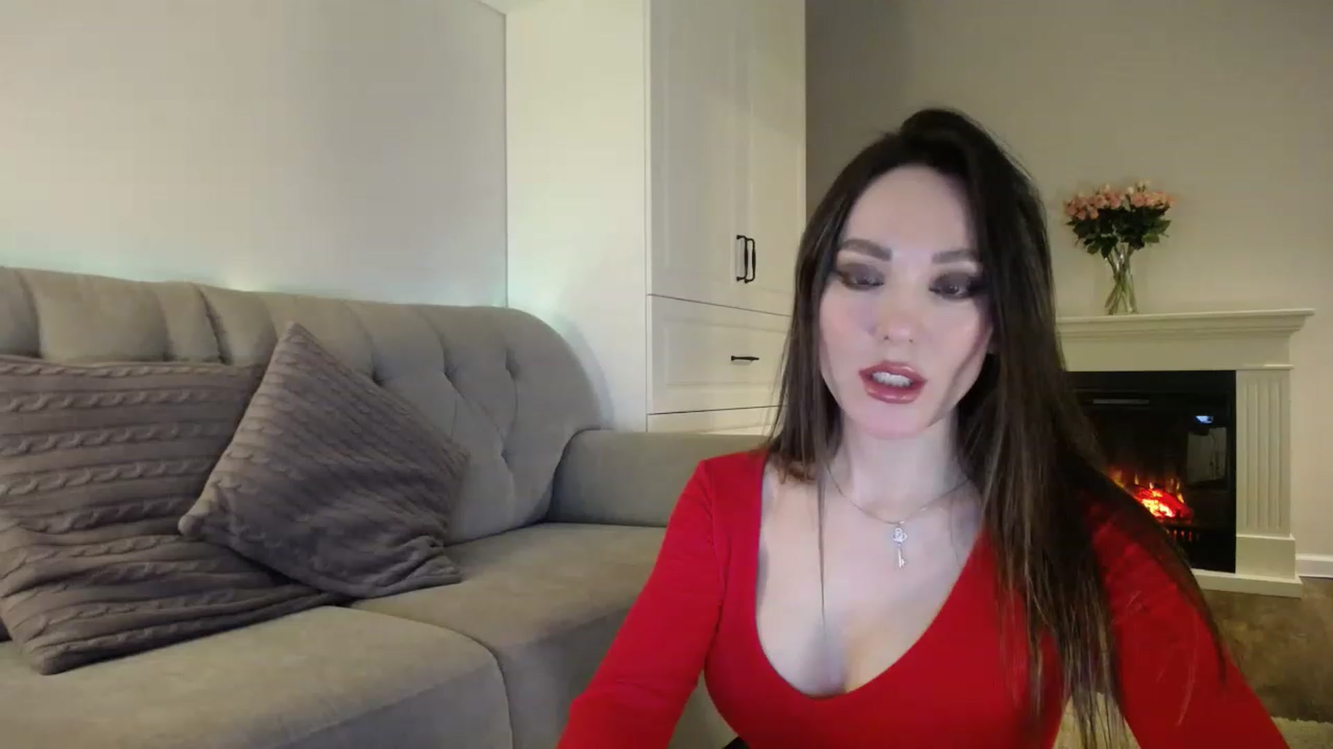 Gallery image thumbnail from Elysewine's myfreecams stream on, 02/18/2023, 06:52 image 3 of 20