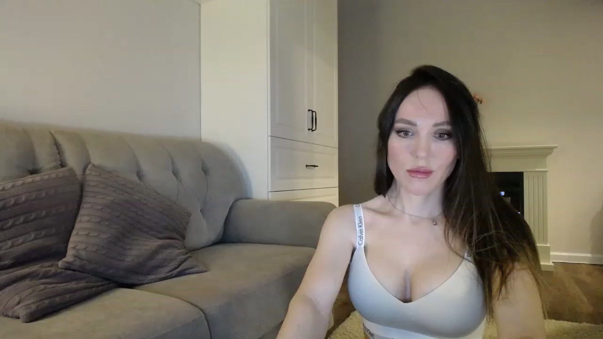 Gallery image thumbnail from Elysewine's myfreecams stream on, 02/19/2023, 05:13 image 6 of 20