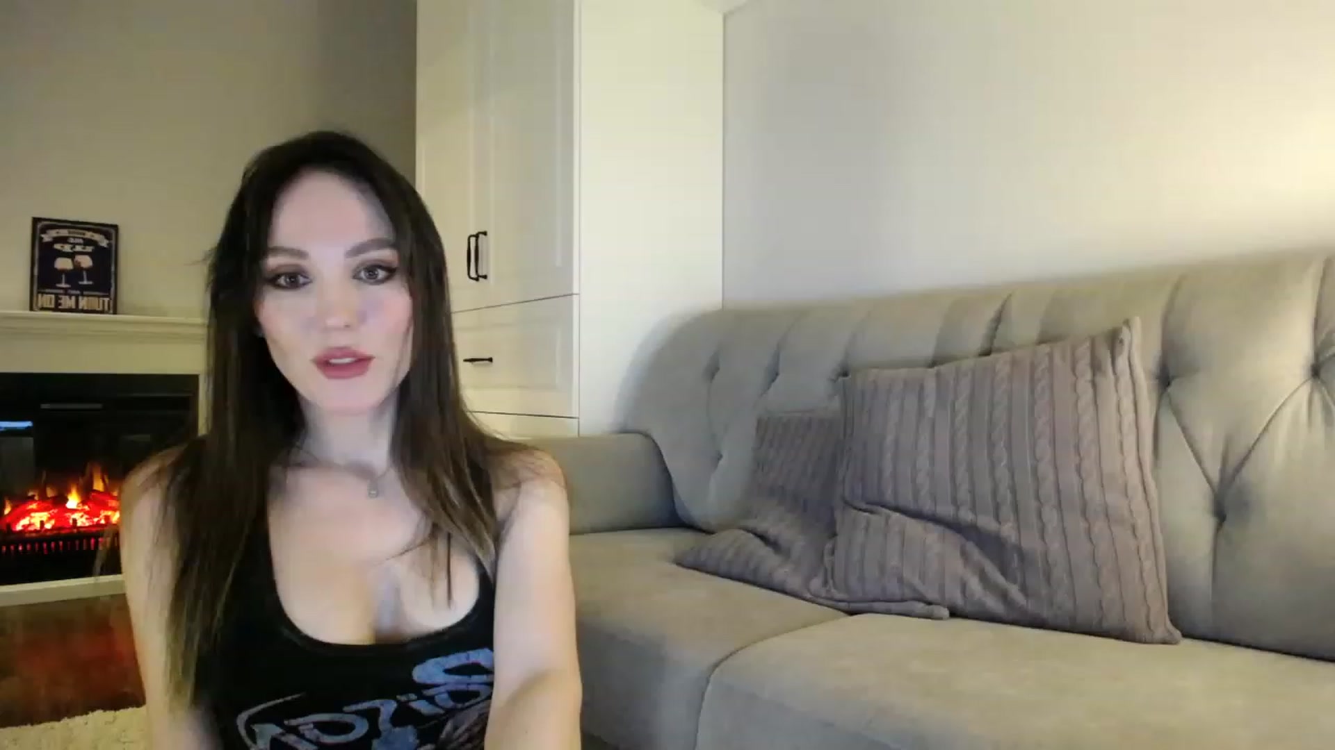 Gallery image thumbnail from Elysewine's myfreecams stream on, 02/26/2023, 05:45 image 12 of 20