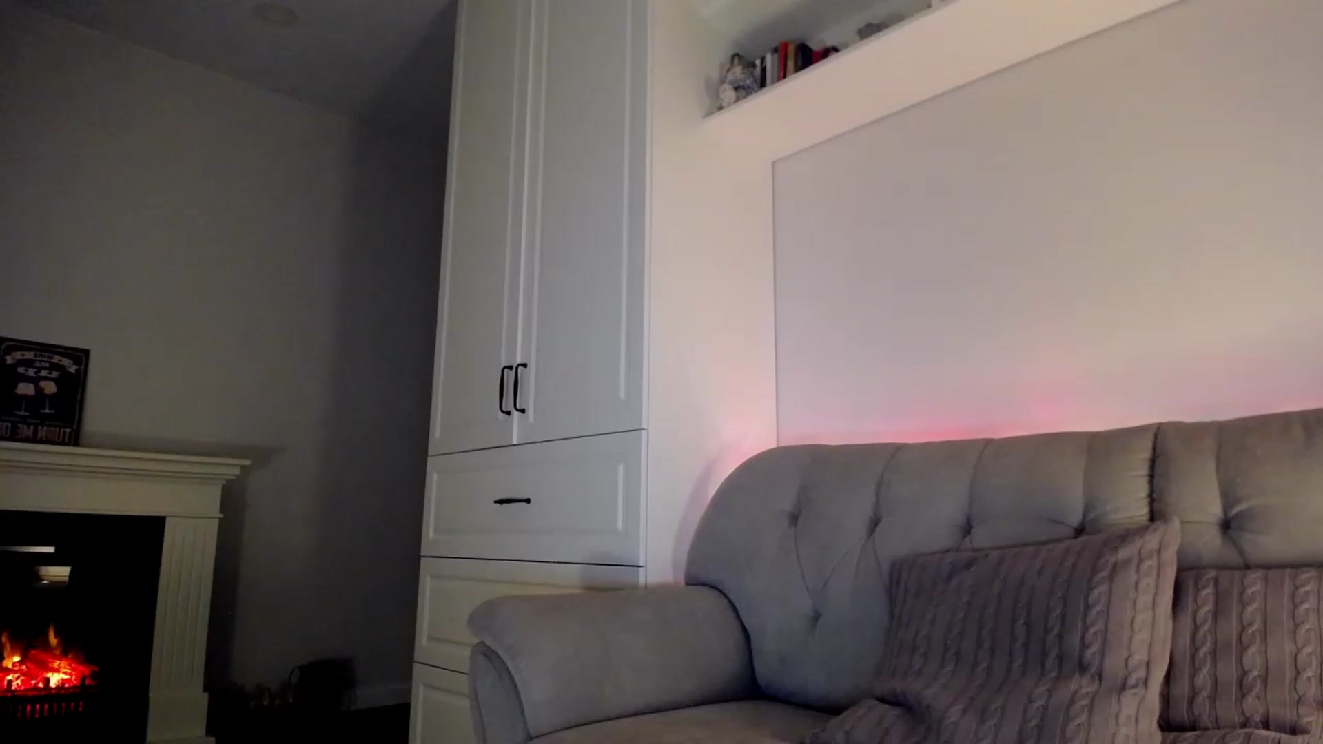Gallery image thumbnail from Elysewine's myfreecams stream on, 04/08/2023, 06:19 image 20 of 20