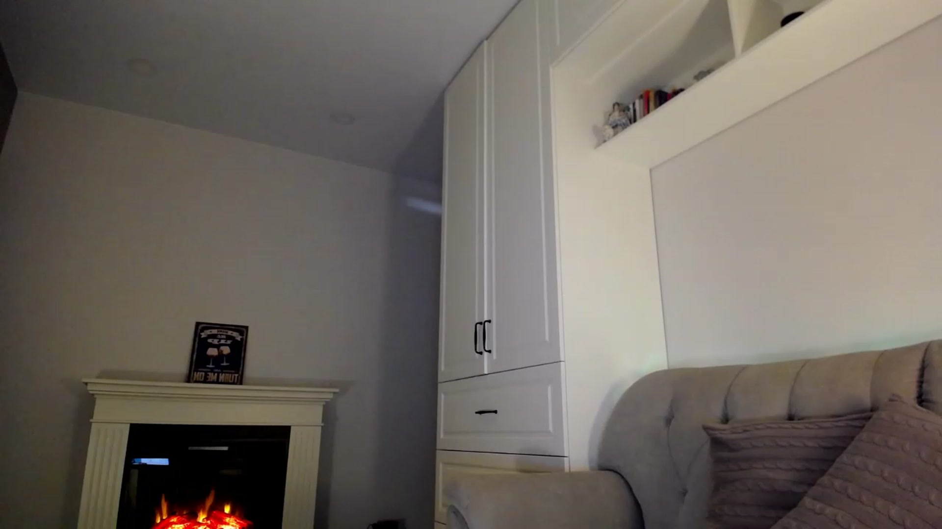 Gallery image thumbnail from Elysewine's myfreecams stream on, 04/09/2023, 05:55 image 14 of 20