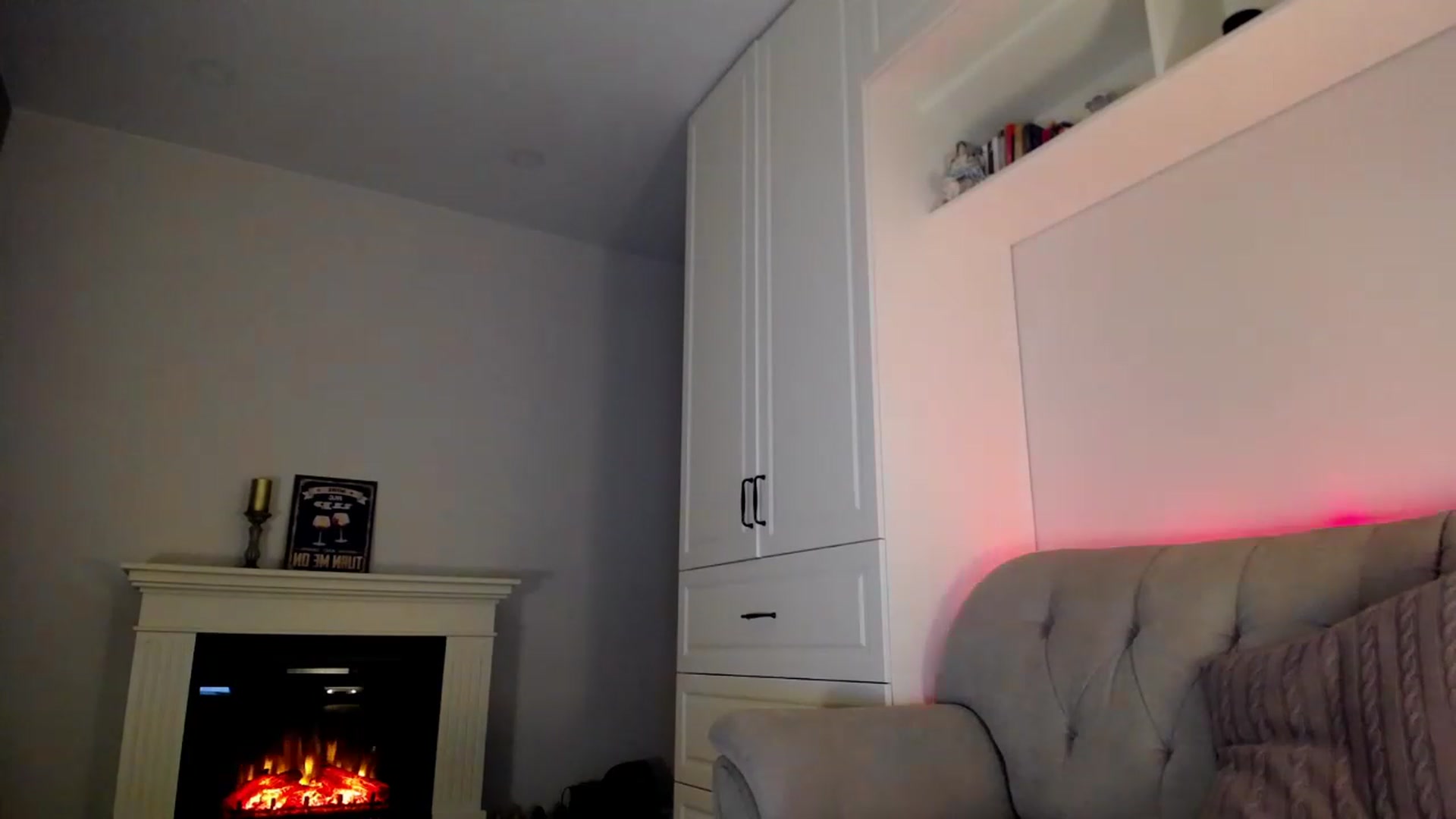 Gallery image thumbnail from Elysewine's myfreecams stream on, 04/15/2023, 04:42 image 14 of 20