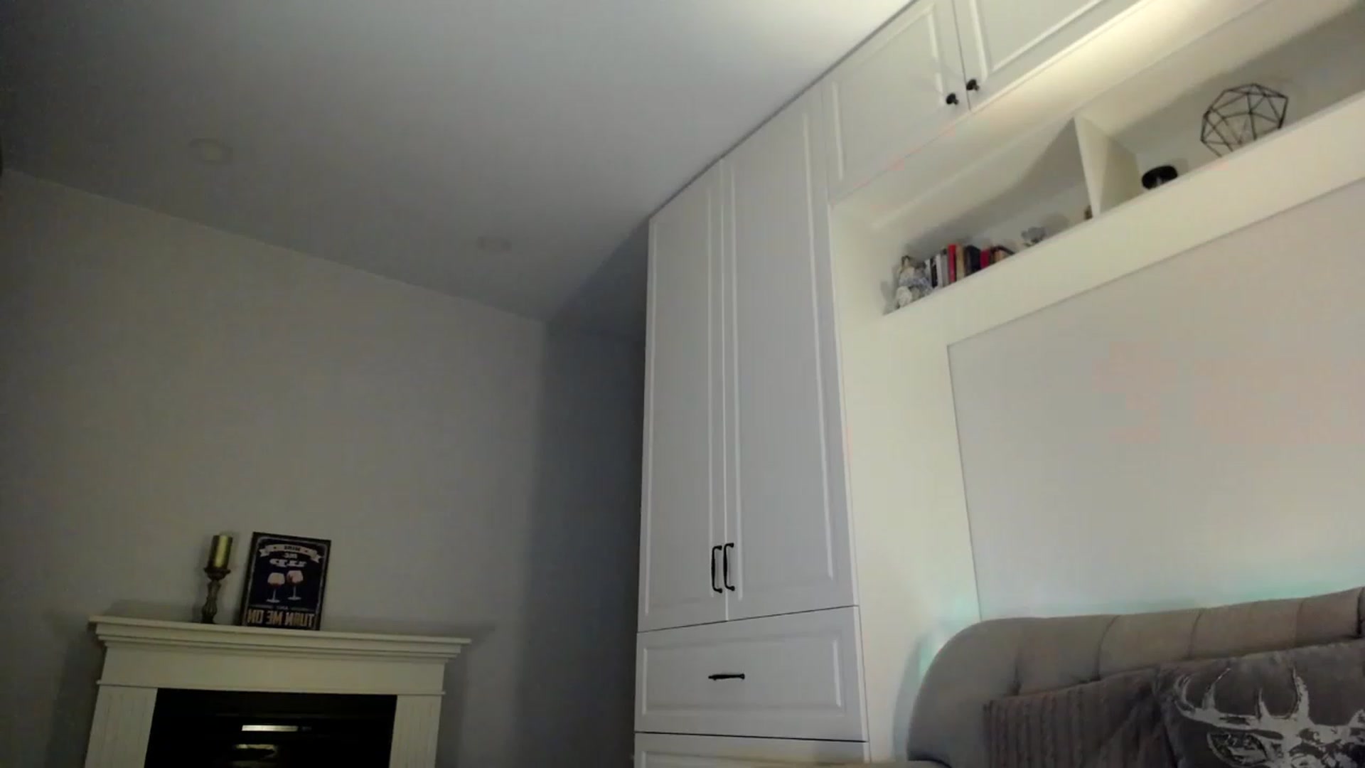 Gallery image thumbnail from Elysewine's myfreecams stream on, 04/22/2023, 07:05 image 6 of 20