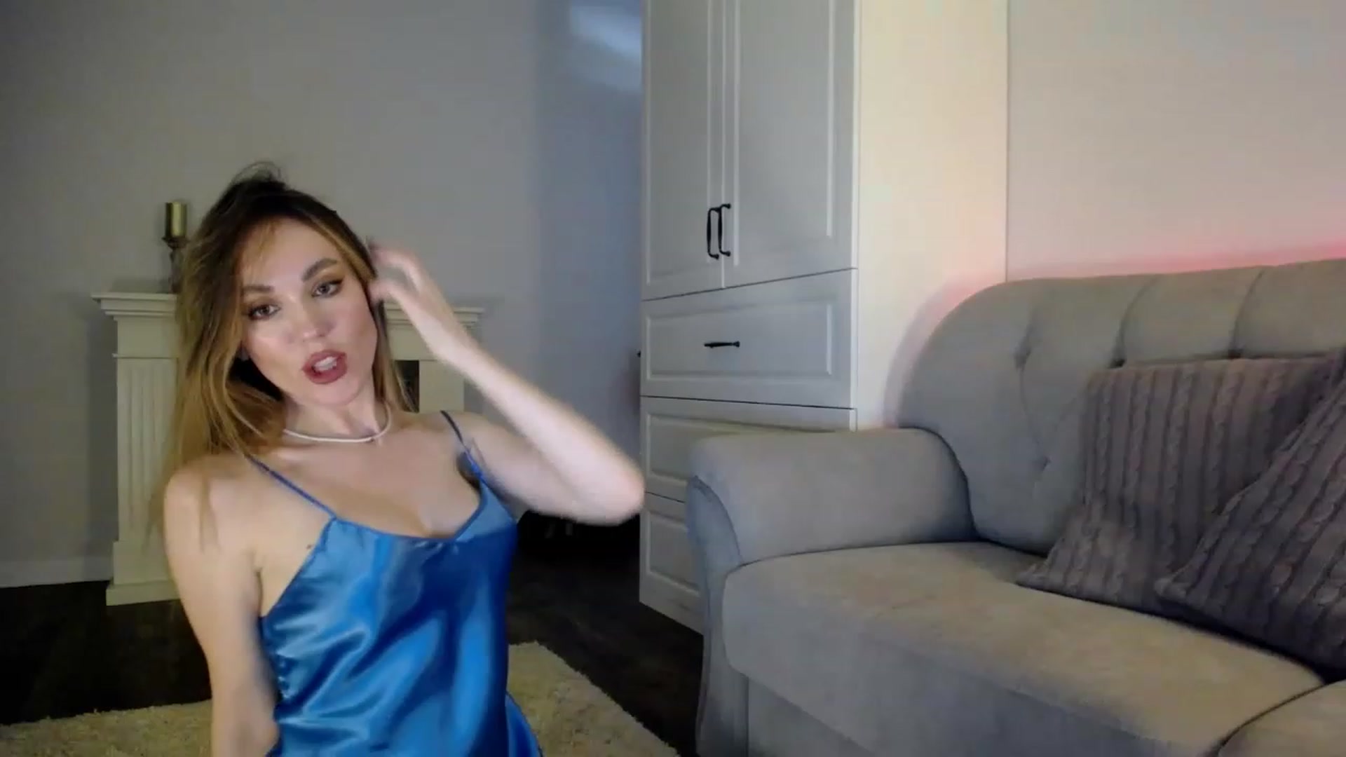 Gallery image thumbnail from Elysewine's myfreecams stream on, 05/14/2023, 05:31 image 11 of 20