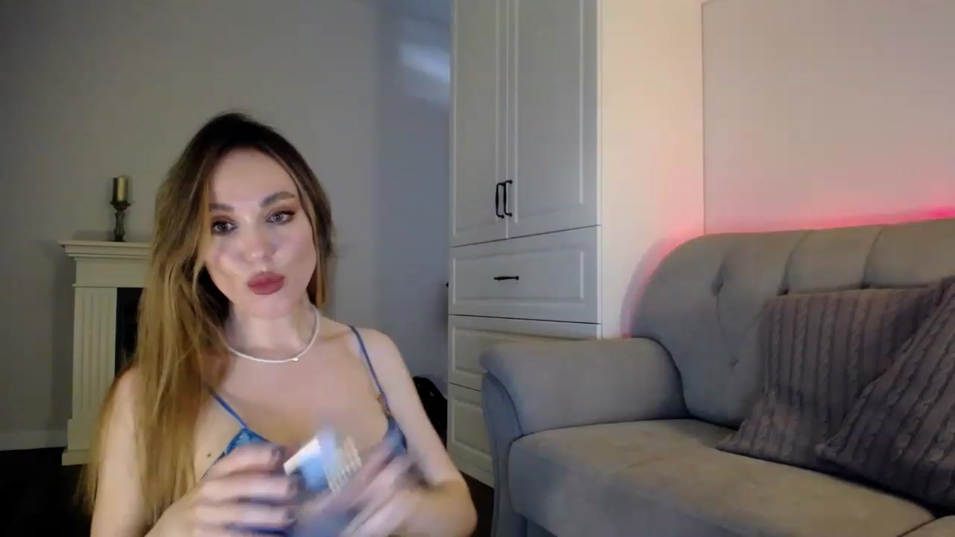Gallery image thumbnail from Elysewine's myfreecams stream on, 05/14/2023, 05:31 image 5 of 20
