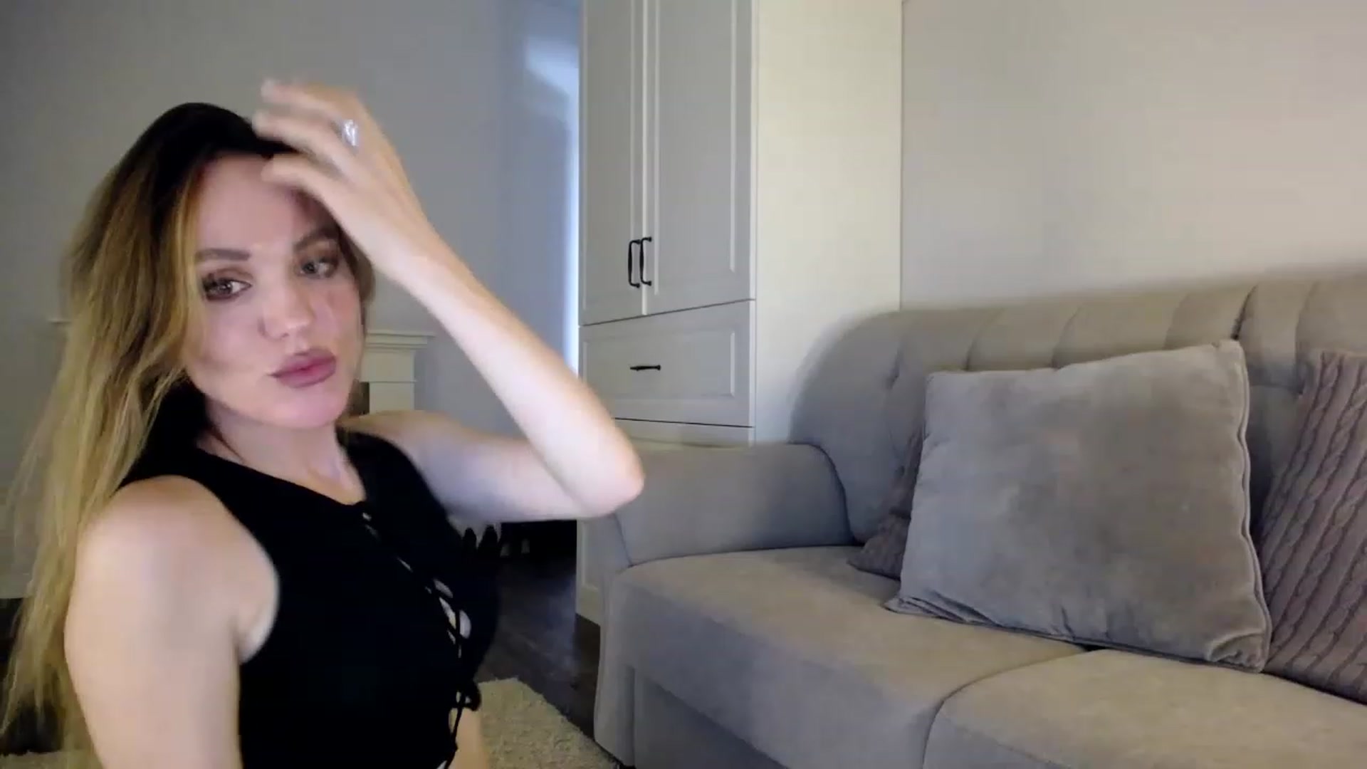 Gallery image thumbnail from Elysewine's myfreecams stream on, 06/10/2023, 05:58 image 20 of 20