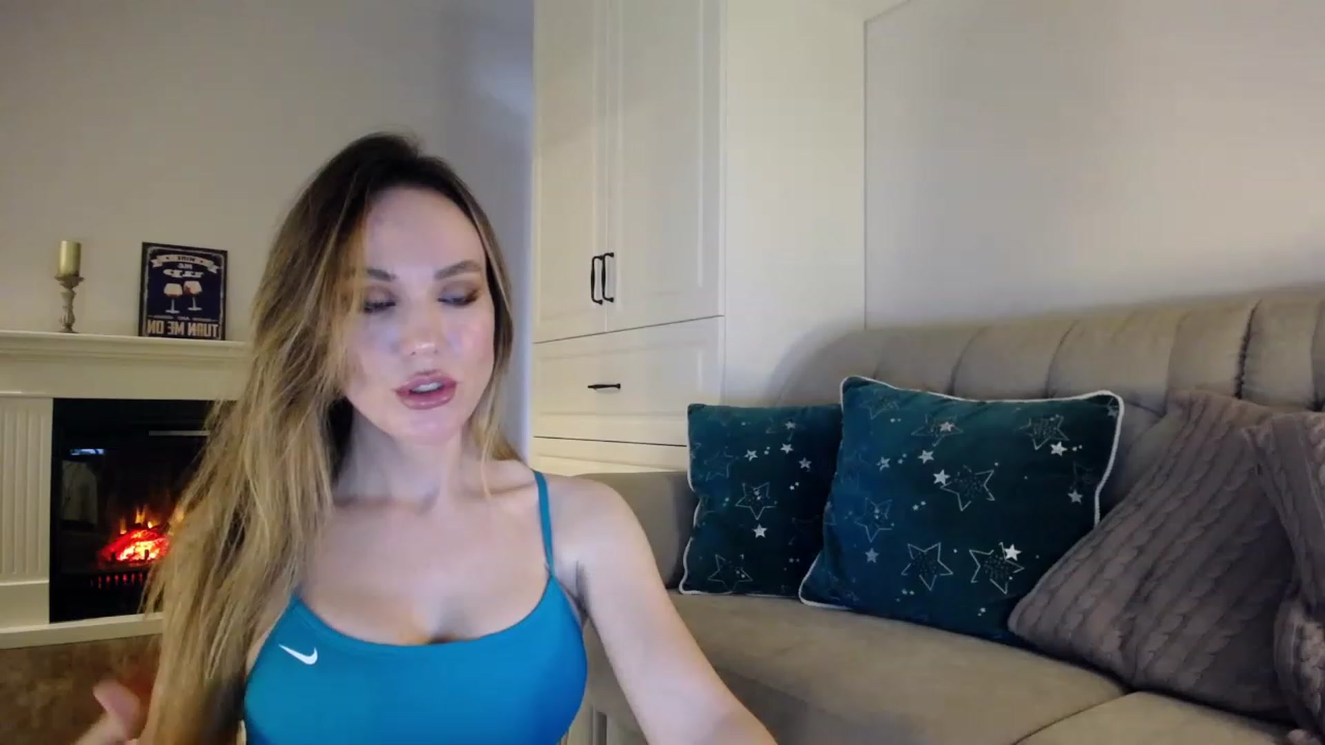 Gallery image thumbnail from Elysewine's myfreecams stream on, 06/17/2023, 05:59 image 4 of 20