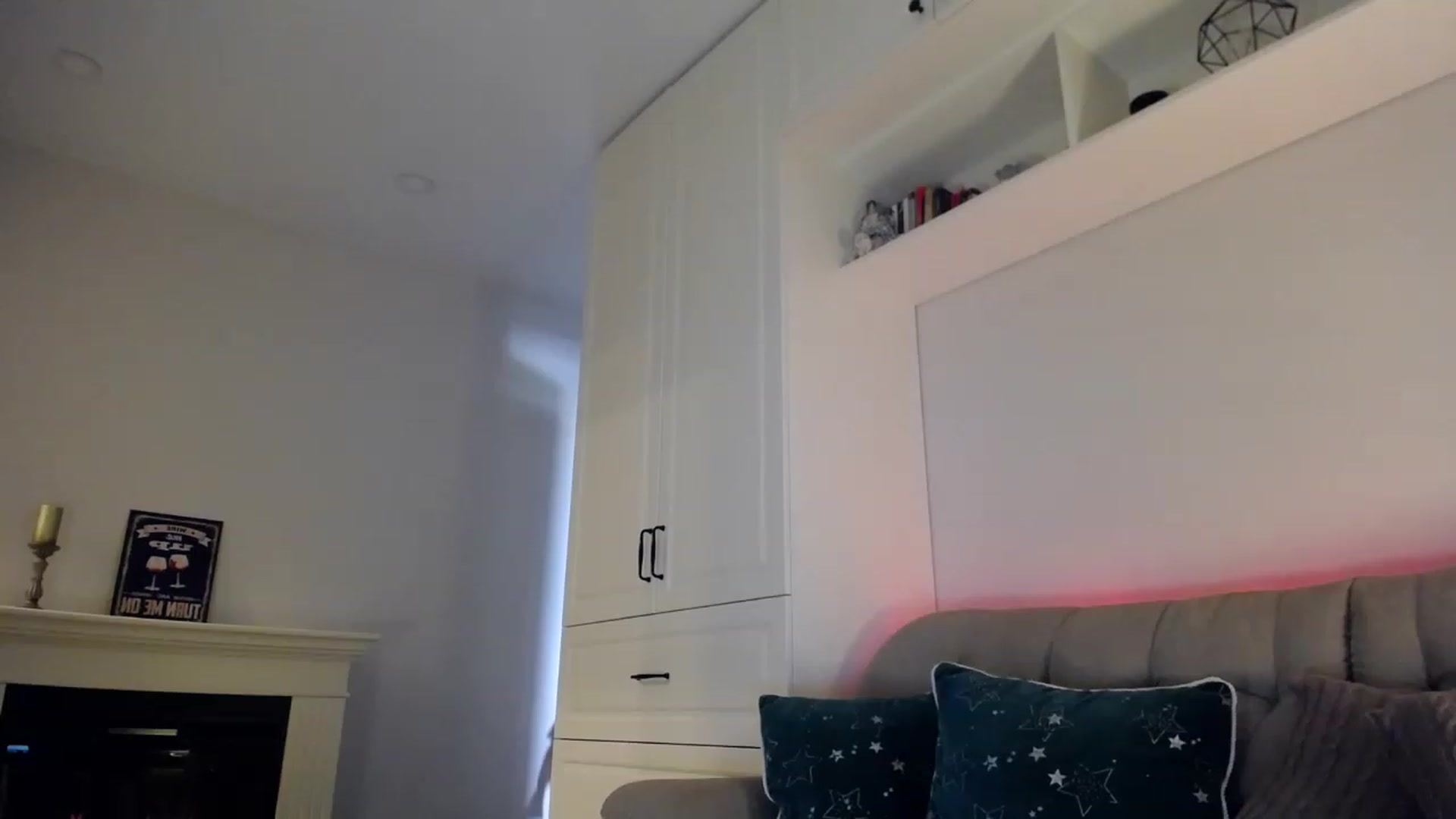 Gallery image thumbnail from Elysewine's myfreecams stream on, 06/17/2023, 05:59 image 18 of 20