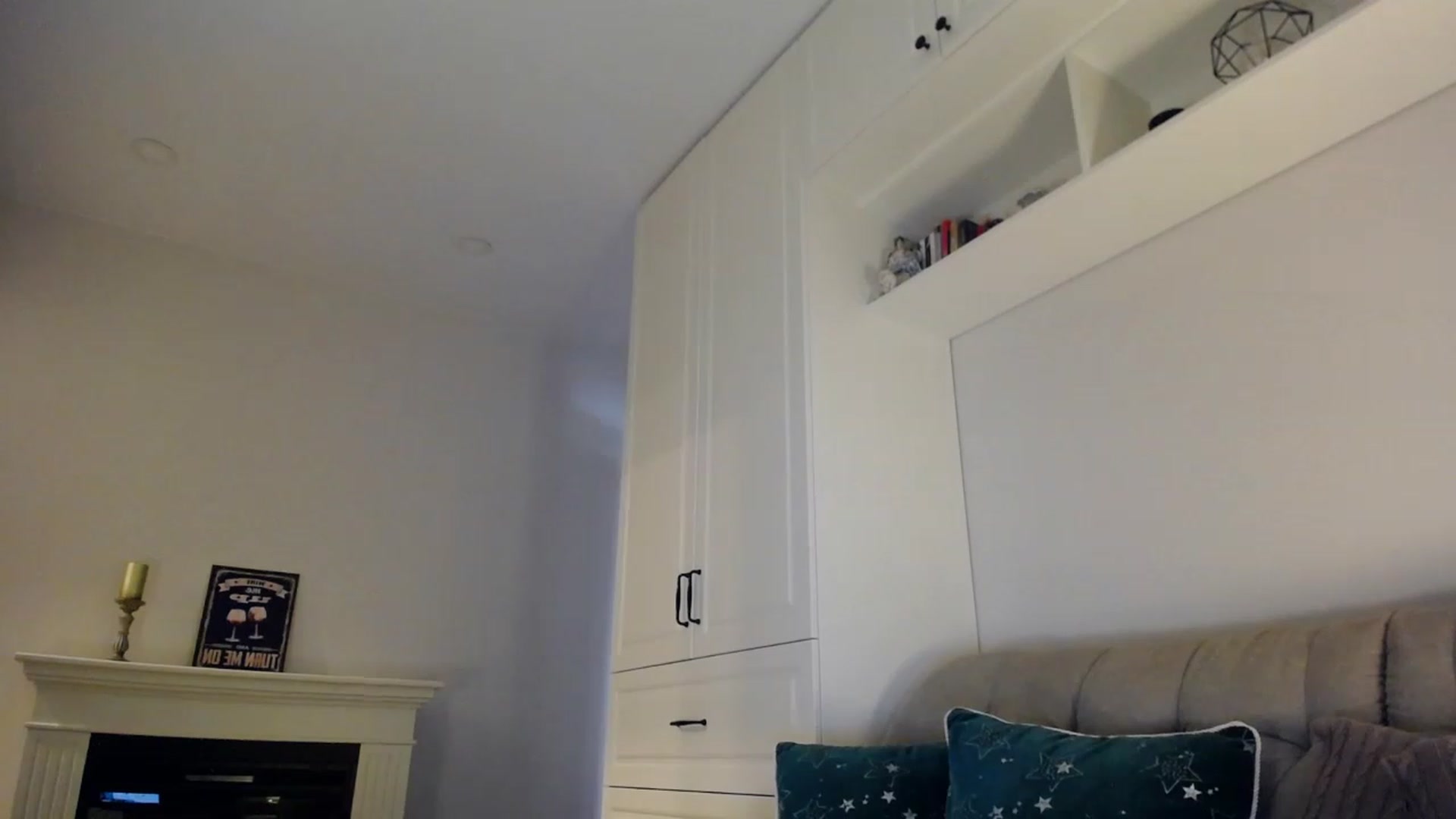 Gallery image thumbnail from Elysewine's myfreecams stream on, 06/17/2023, 05:59 image 2 of 20