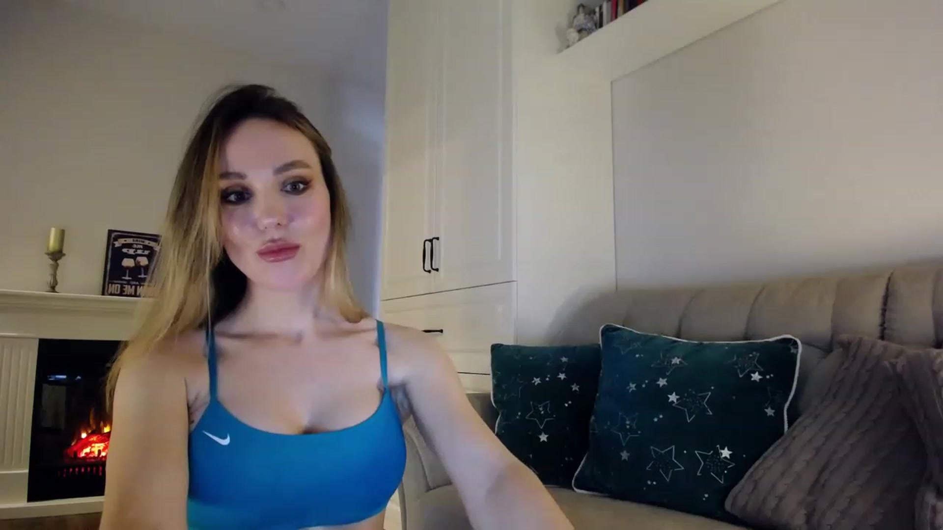 Gallery image thumbnail from Elysewine's myfreecams stream on, 06/17/2023, 05:59 image 5 of 20