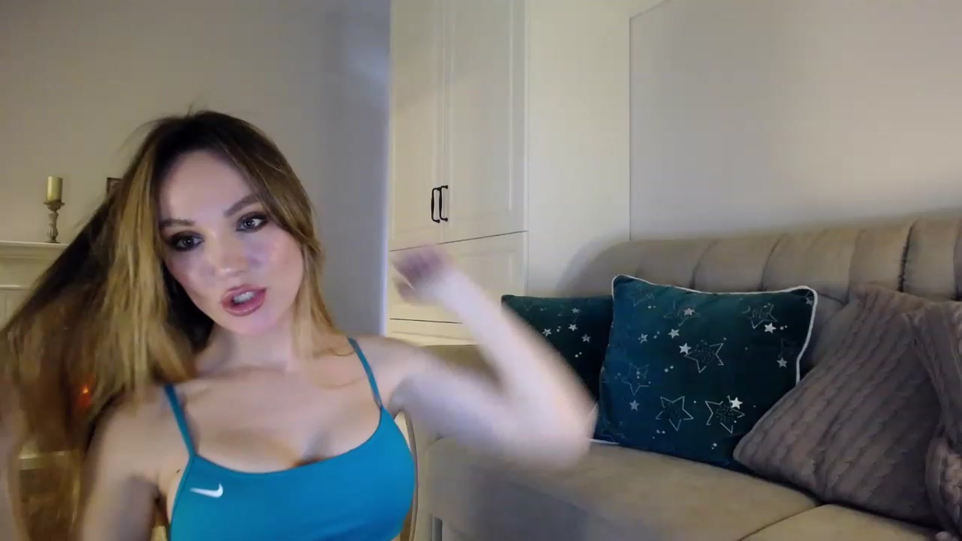Gallery image thumbnail from Elysewine's myfreecams stream on, 06/17/2023, 05:59 image 8 of 20