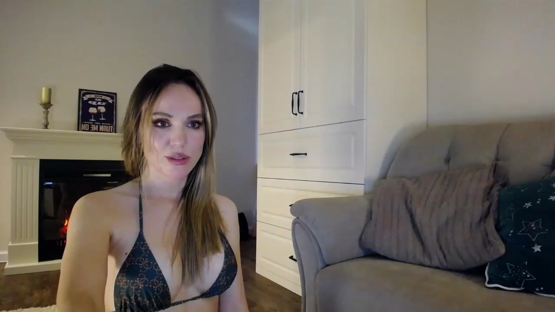 Gallery image thumbnail from Elysewine's myfreecams stream on, 06/17/2023, 09:19 image 17 of 20