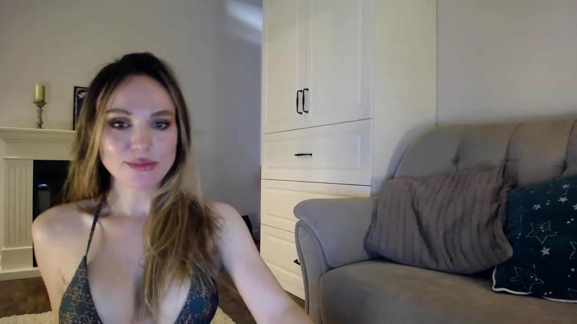 Gallery image thumbnail from Elysewine's myfreecams stream on, 06/17/2023, 09:19 image 5 of 20