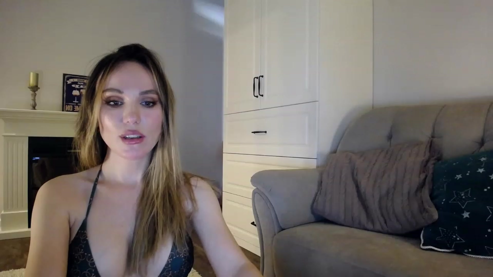 Gallery image thumbnail from Elysewine's myfreecams stream on, 06/17/2023, 09:19 image 6 of 20