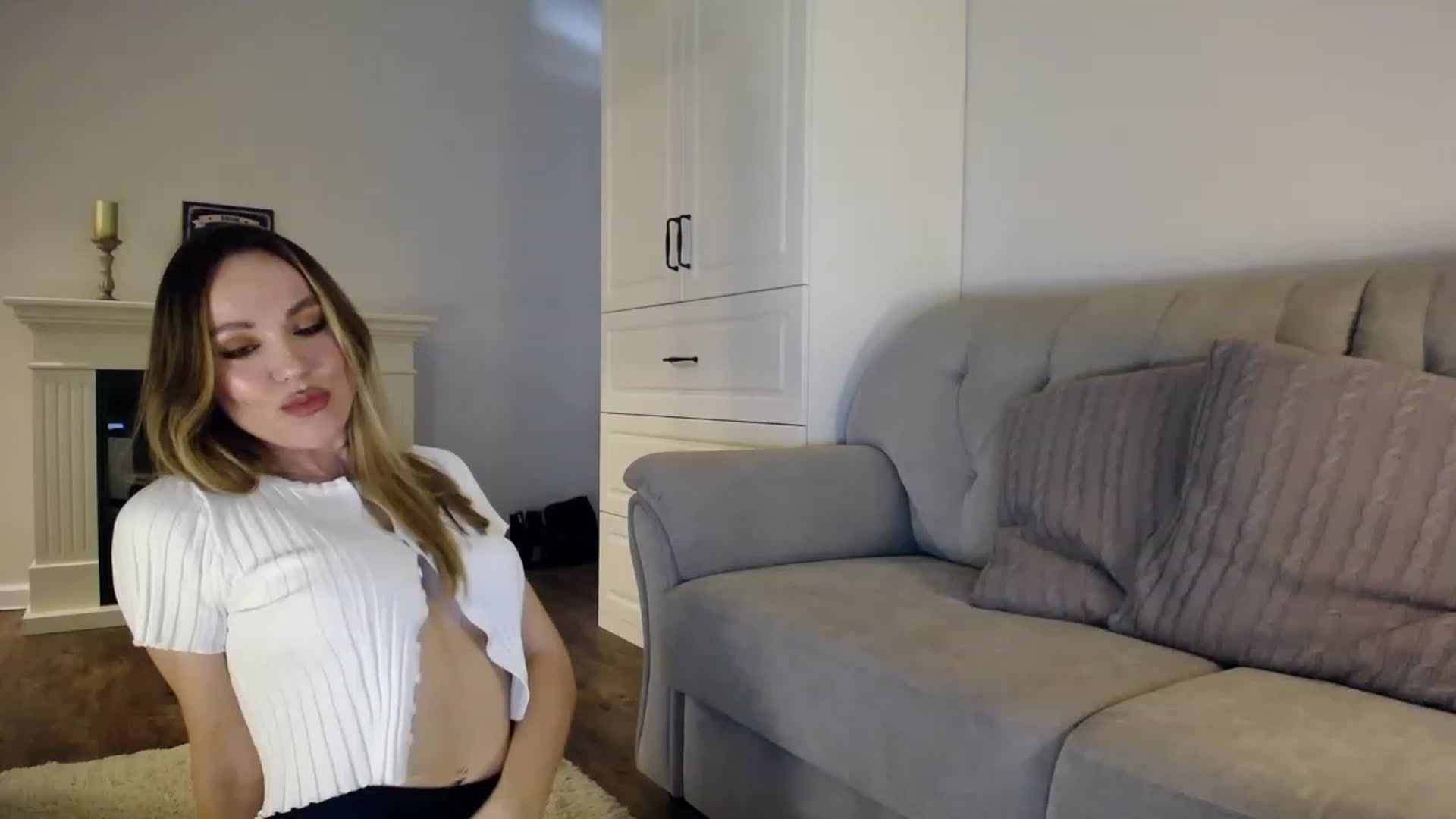 Gallery image thumbnail from Elysewine's myfreecams stream on, 06/18/2023, 06:02 image 13 of 20