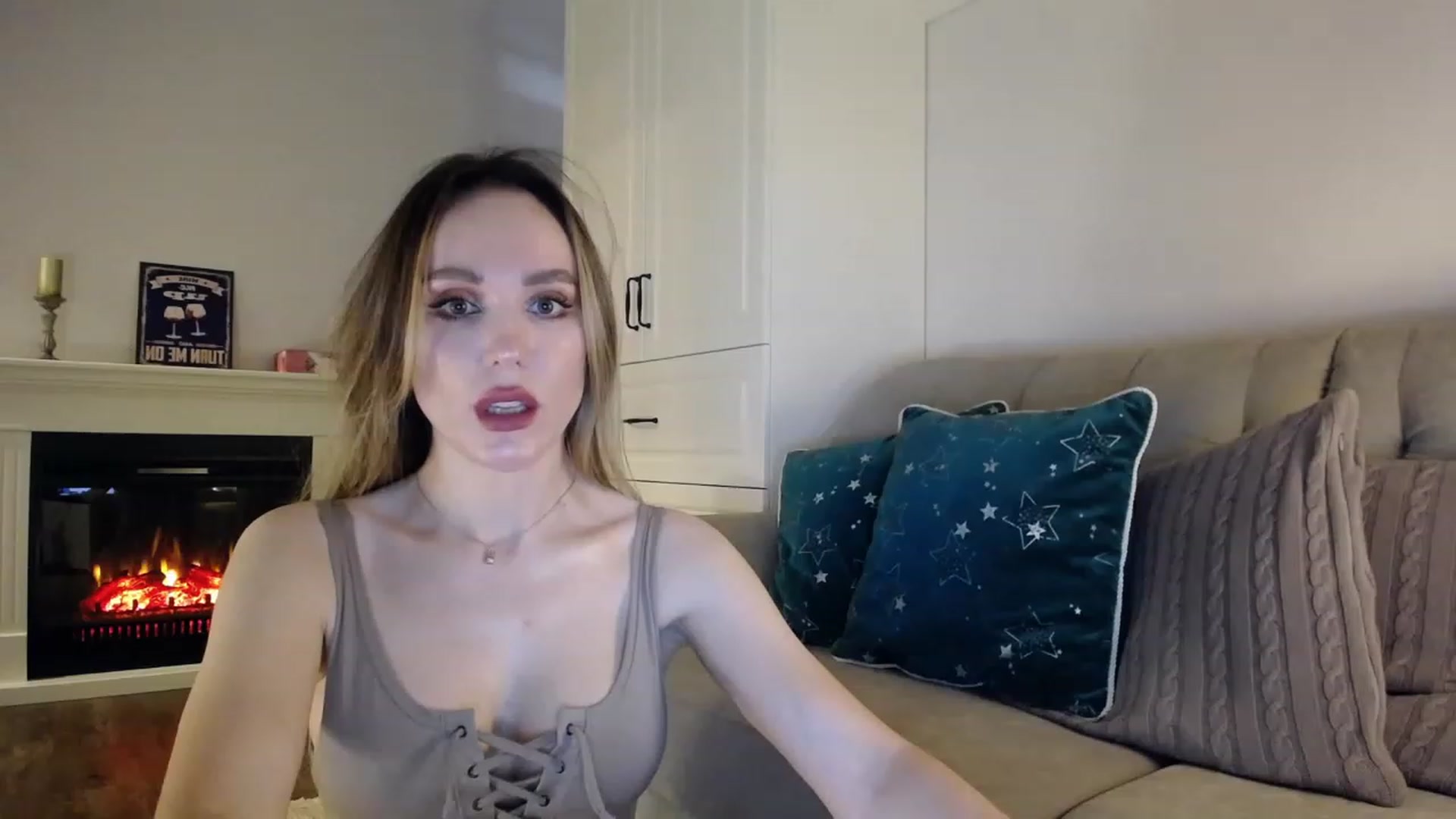 Gallery image thumbnail from Elysewine's myfreecams stream on, 06/24/2023, 06:02 image 3 of 20