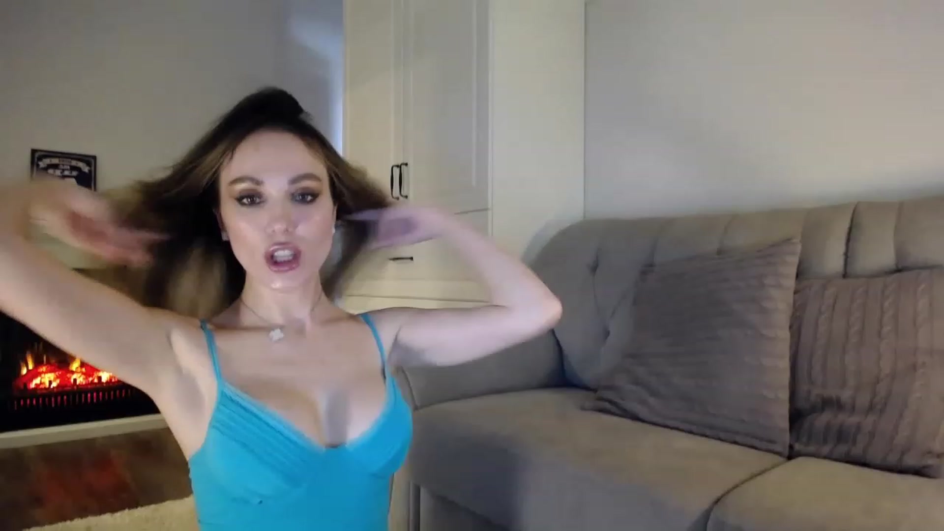 Gallery image thumbnail from Elysewine's myfreecams stream on, 06/25/2023, 05:39 image 4 of 20