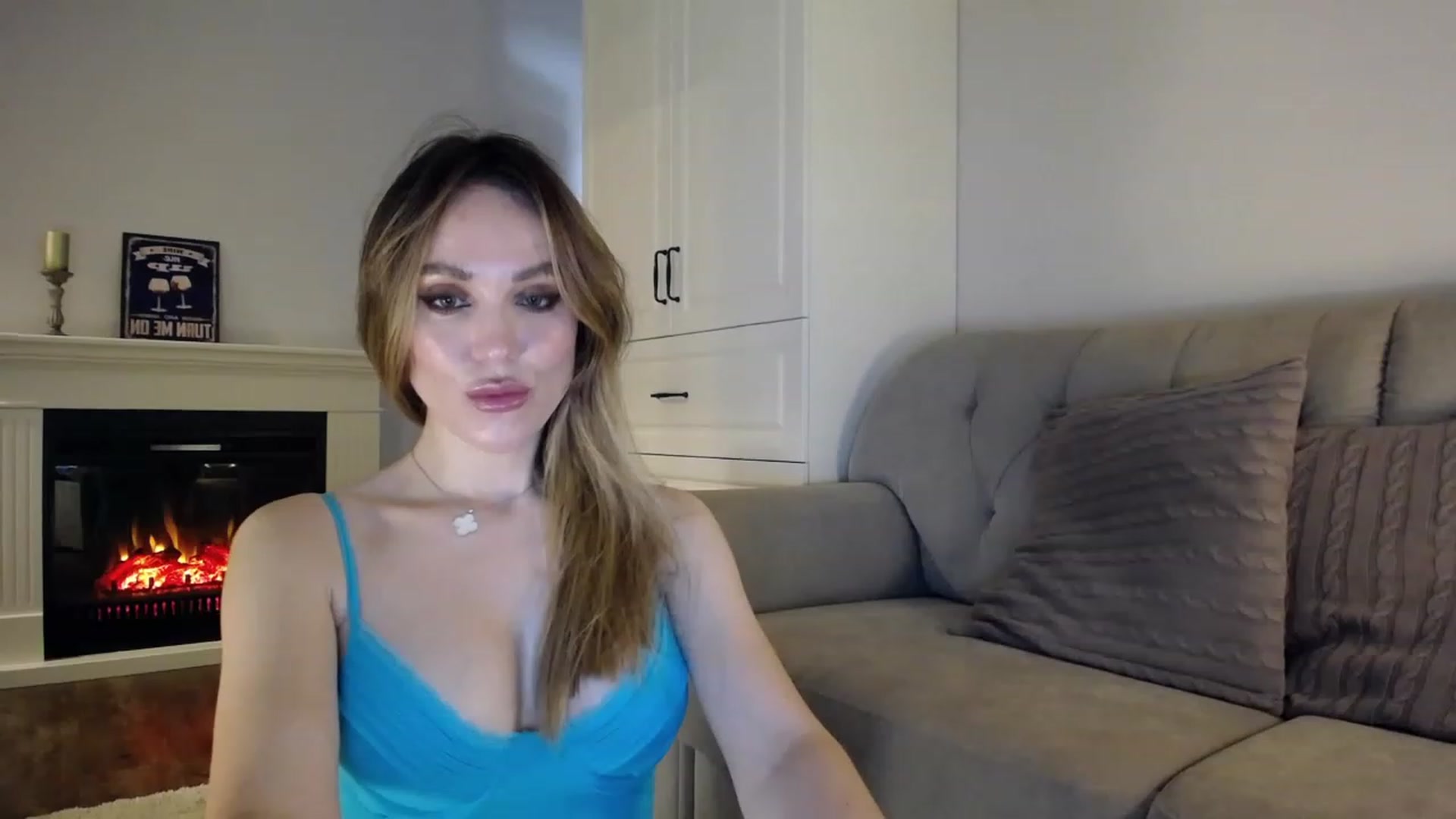 Gallery image thumbnail from Elysewine's myfreecams stream on, 06/25/2023, 05:39 image 5 of 20