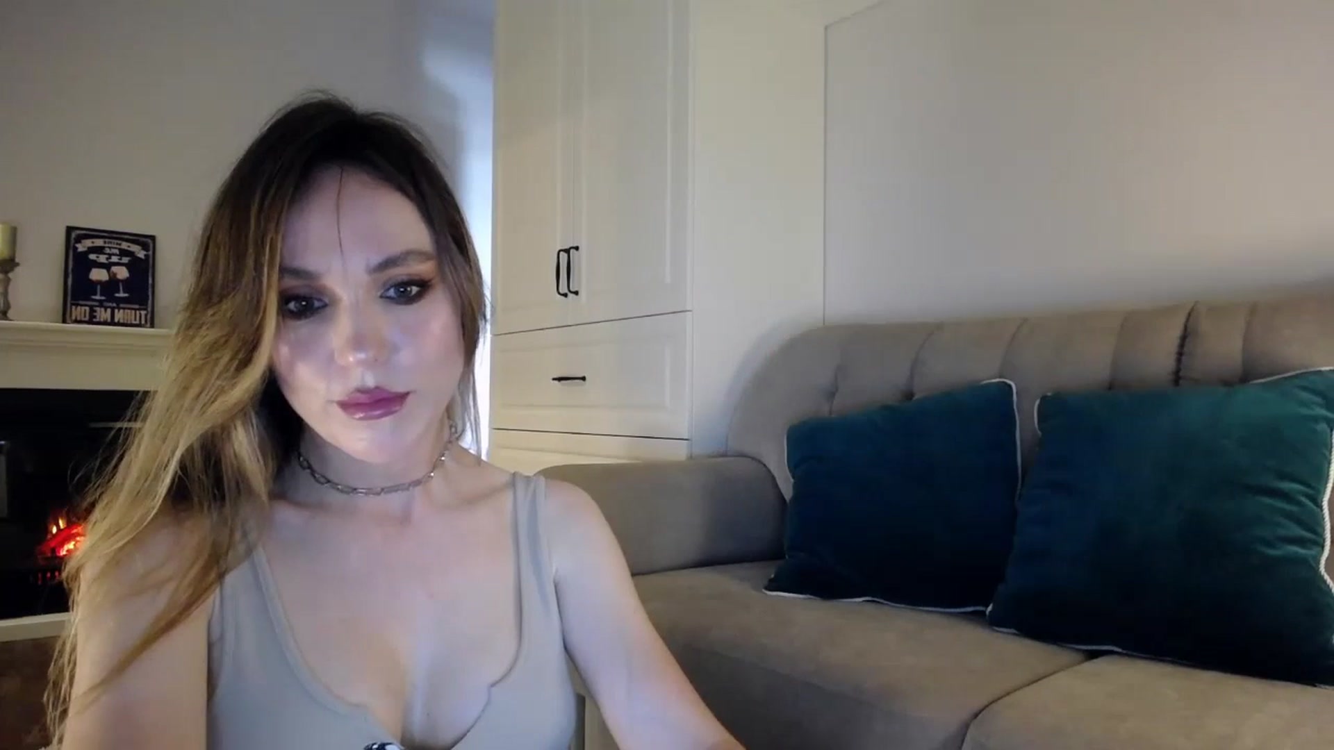 Gallery image thumbnail from Elysewine's myfreecams stream on, 07/01/2023, 05:08 image 3 of 20