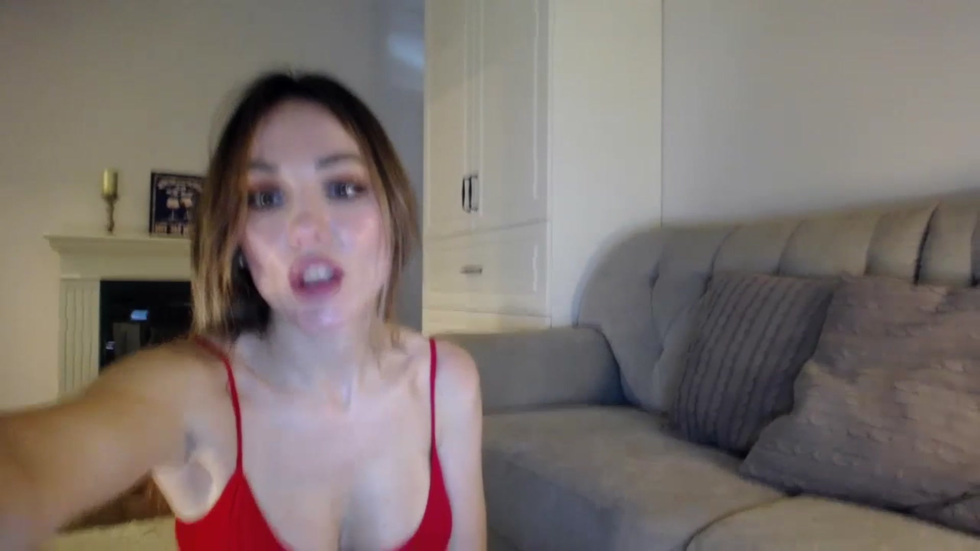 Gallery image thumbnail from Elysewine's myfreecams stream on, 07/09/2023, 04:31 image 10 of 20