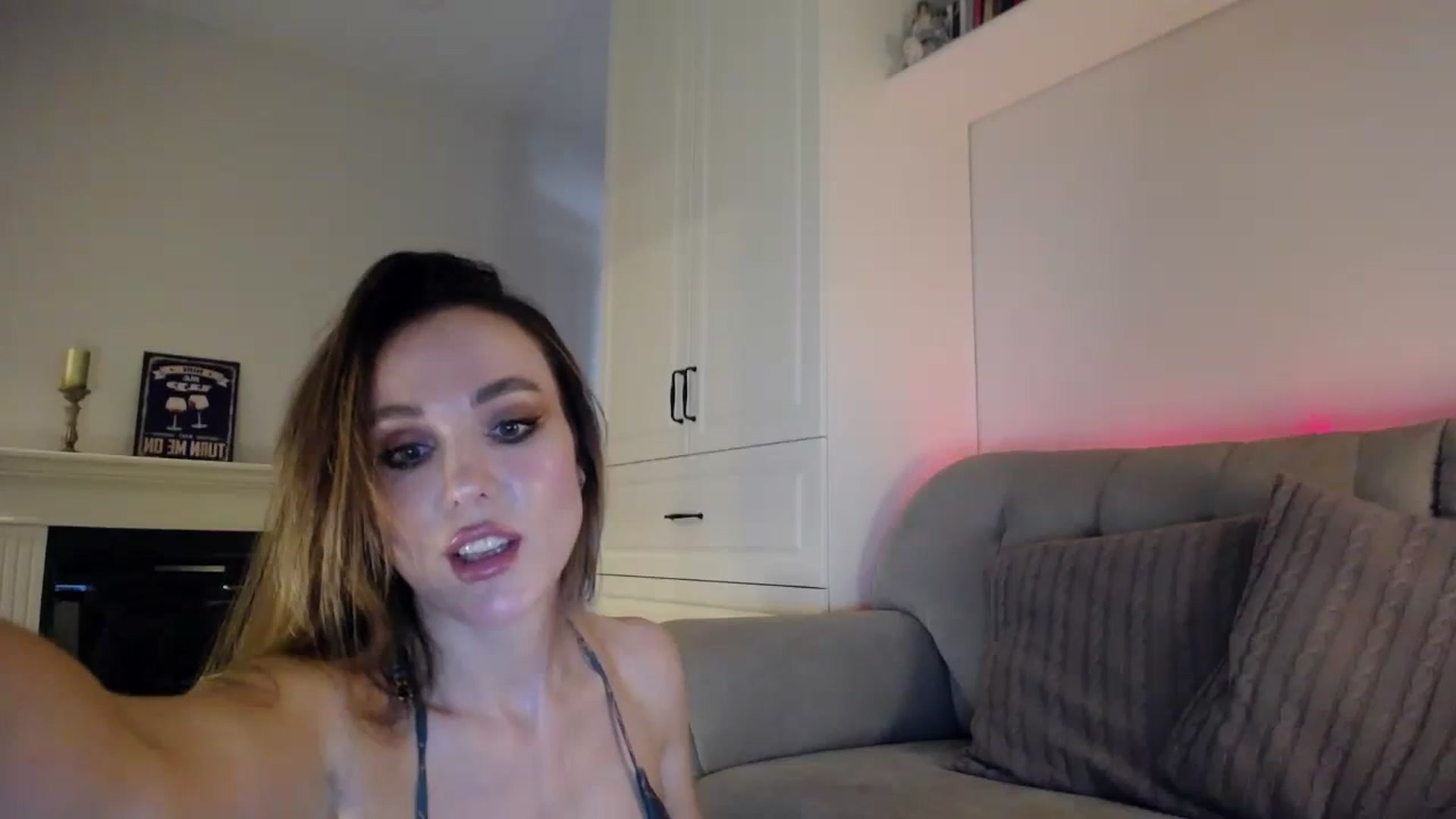 Gallery image thumbnail from Elysewine's myfreecams stream on, 07/15/2023, 06:11 image 11 of 20