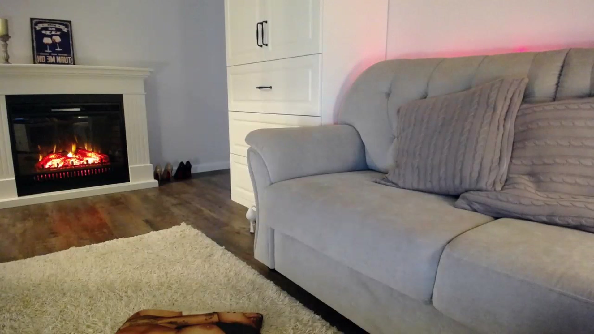 Gallery image thumbnail from Elysewine's myfreecams stream on, 07/16/2023, 05:54 image 14 of 20