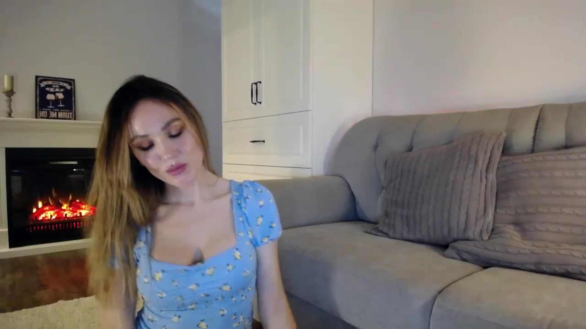 Gallery image thumbnail from Elysewine's myfreecams stream on, 07/16/2023, 05:54 image 16 of 20