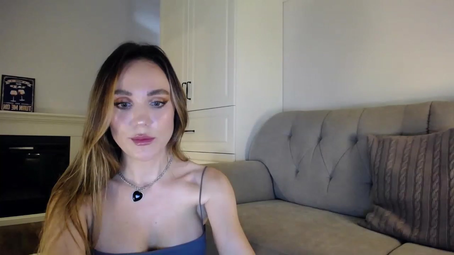 Gallery image thumbnail from Elysewine's myfreecams stream on, 08/12/2023, 05:58 image 1 of 20