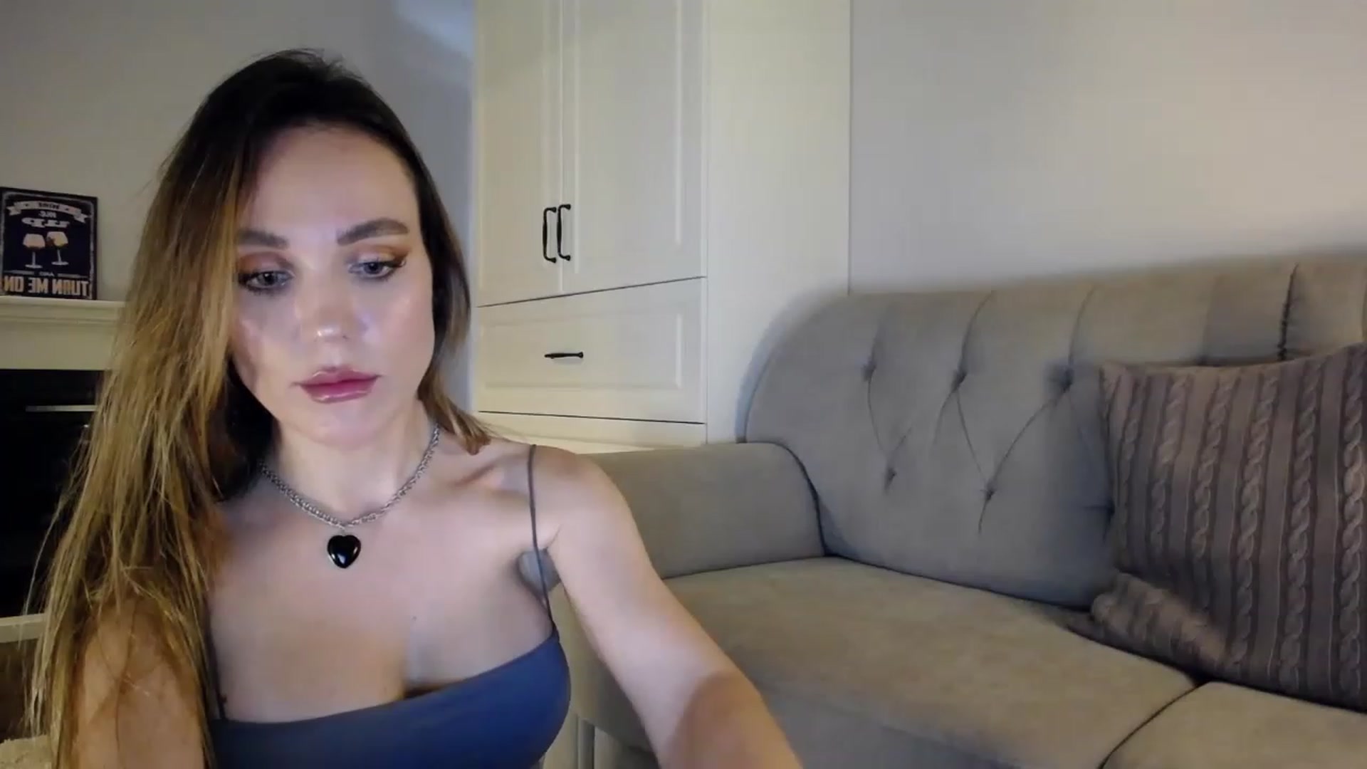 Gallery image thumbnail from Elysewine's myfreecams stream on, 08/12/2023, 05:58 image 7 of 20
