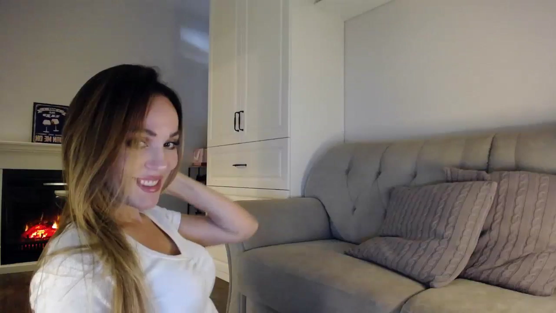 Gallery image thumbnail from Elysewine's myfreecams stream on, 09/16/2023, 06:07 image 12 of 20