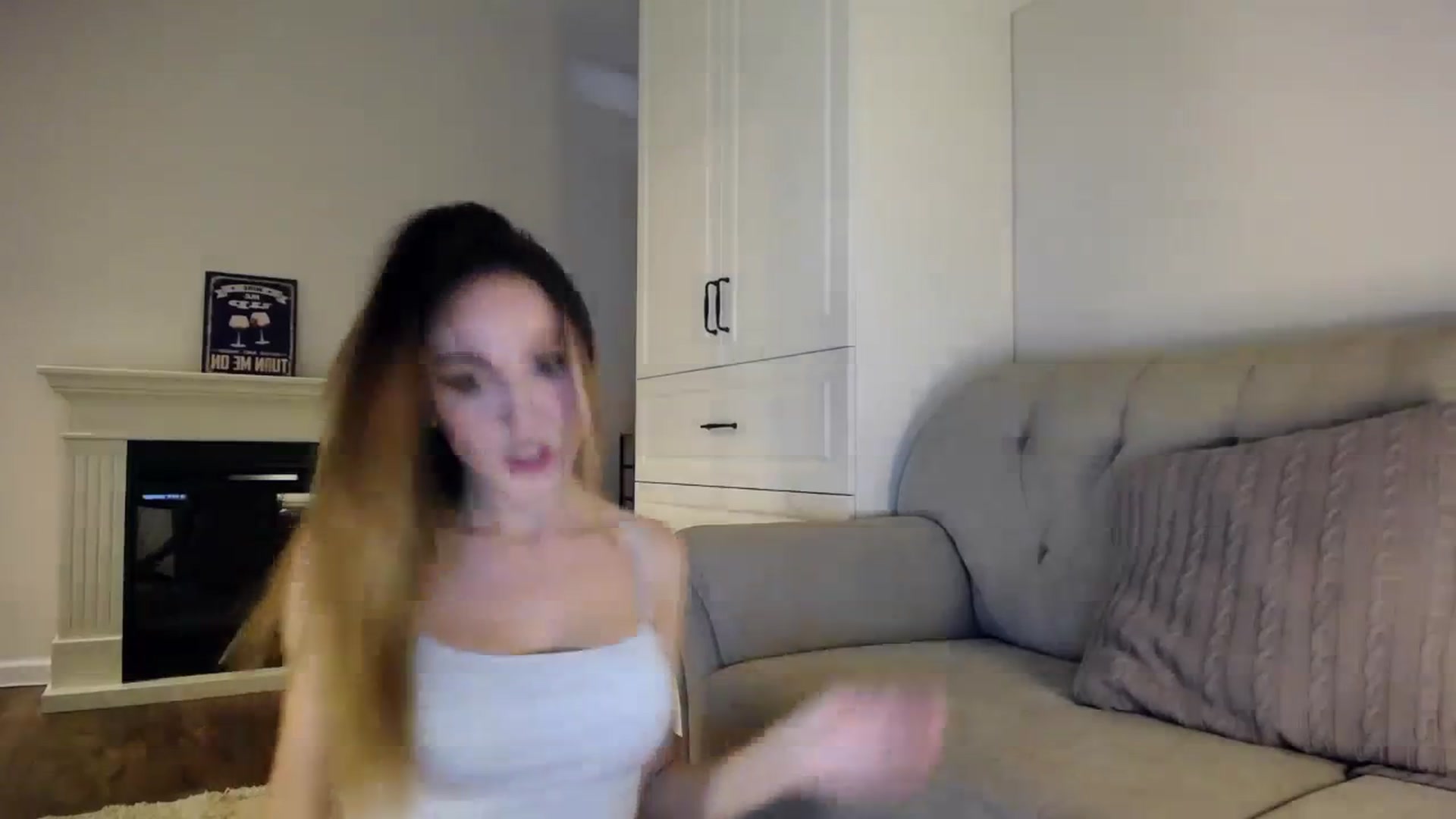 Gallery image thumbnail from Elysewine's myfreecams stream on, 10/07/2023, 05:45 image 5 of 20