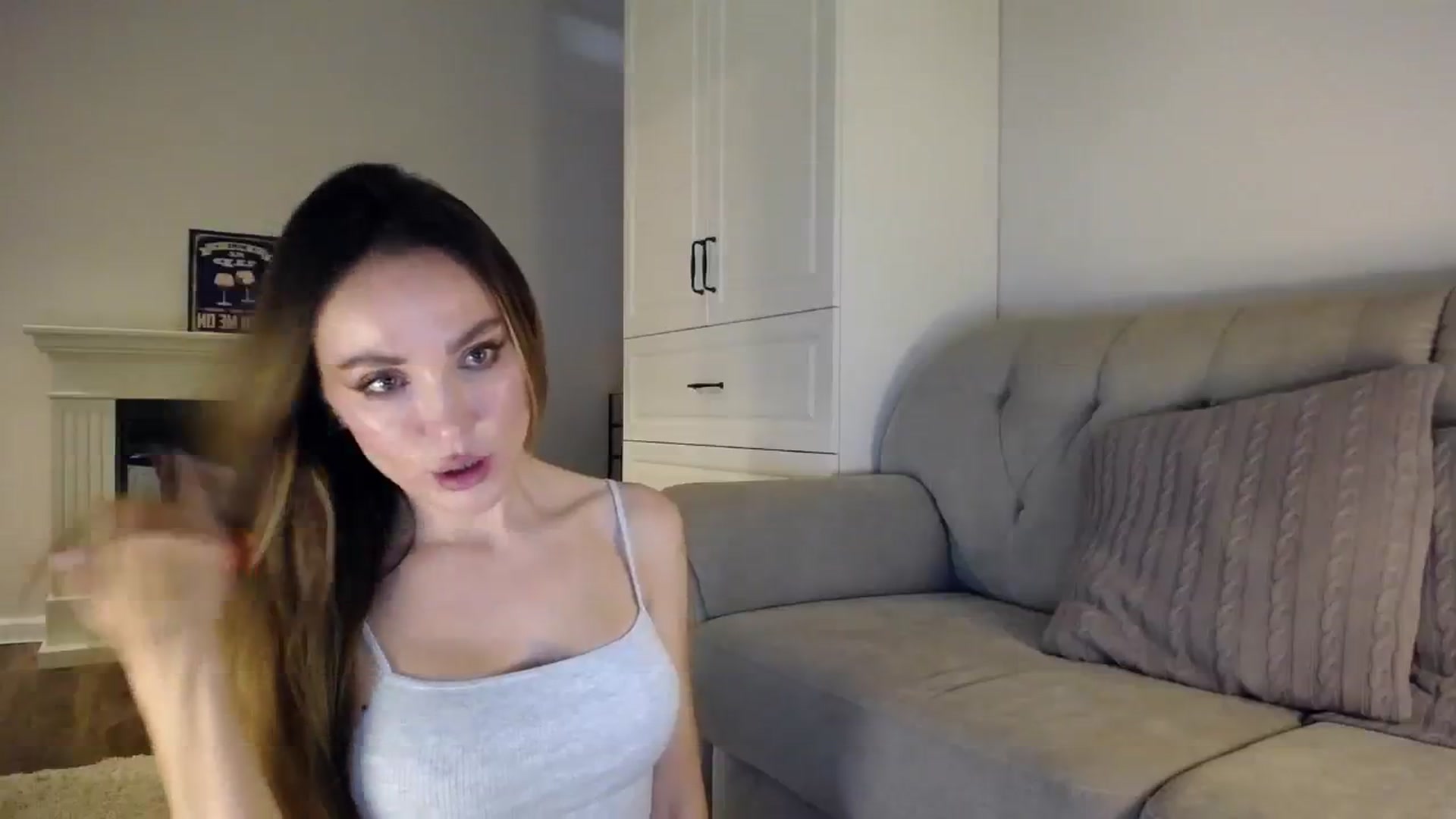 Gallery image thumbnail from Elysewine's myfreecams stream on, 10/07/2023, 06:09 image 11 of 20