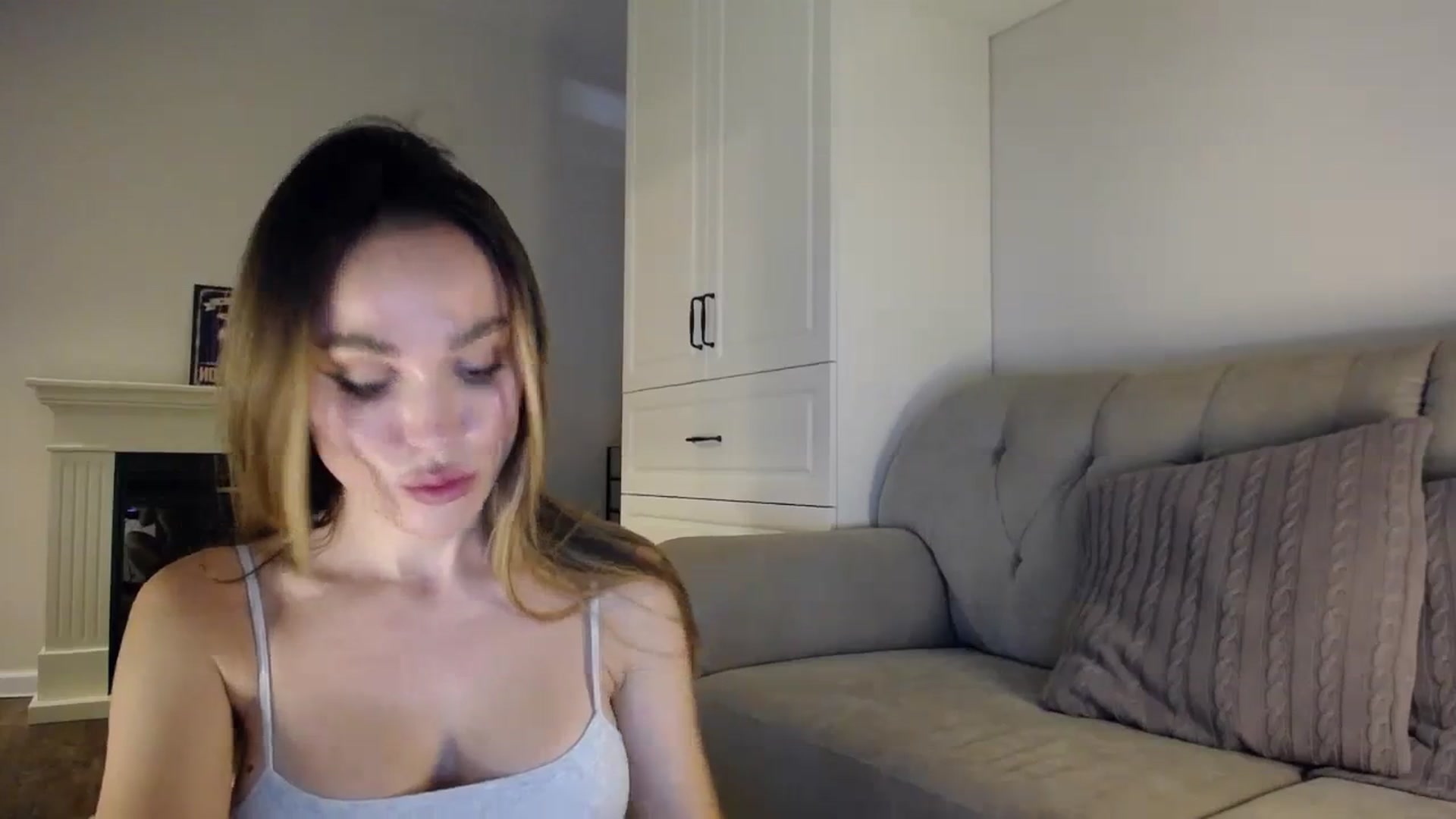 Gallery image thumbnail from Elysewine's myfreecams stream on, 10/07/2023, 06:09 image 17 of 20