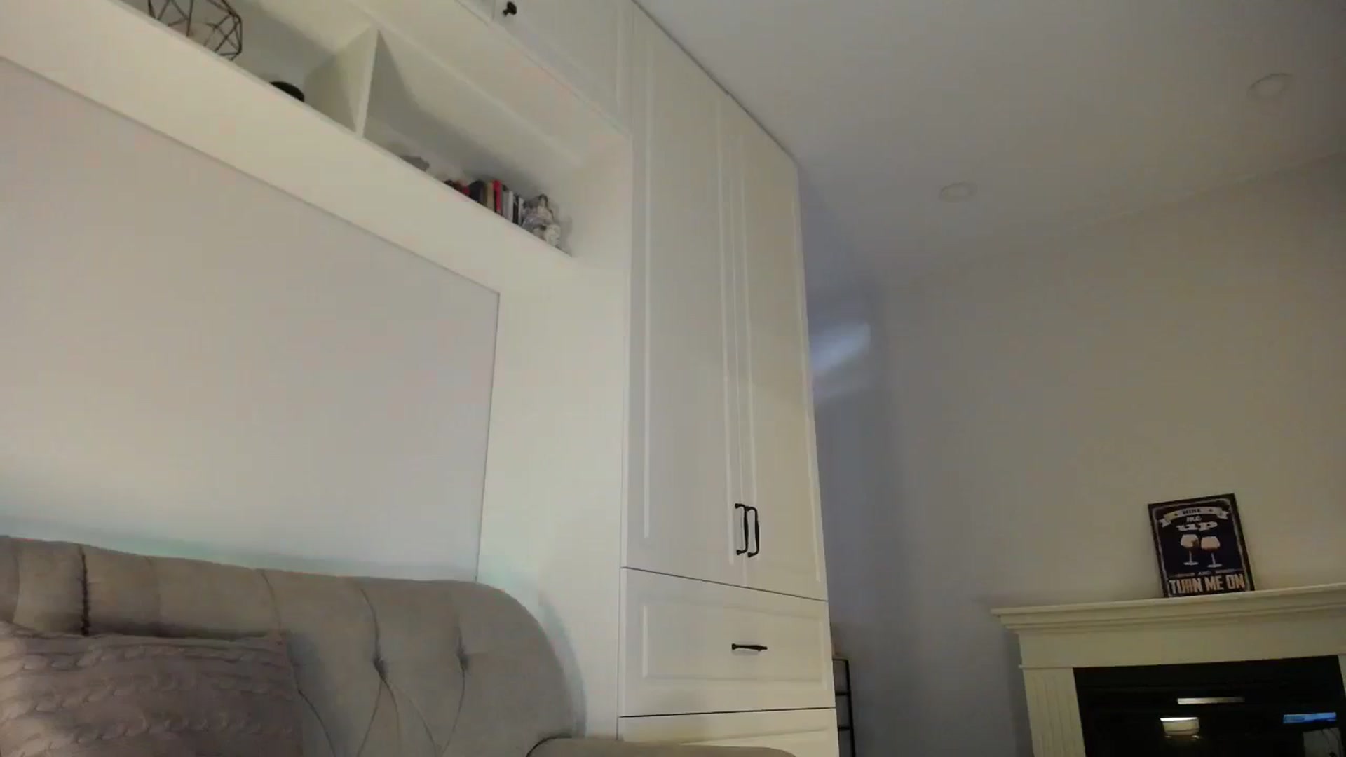 Gallery image thumbnail from Elysewine's myfreecams stream on, 10/08/2023, 05:14 image 3 of 20