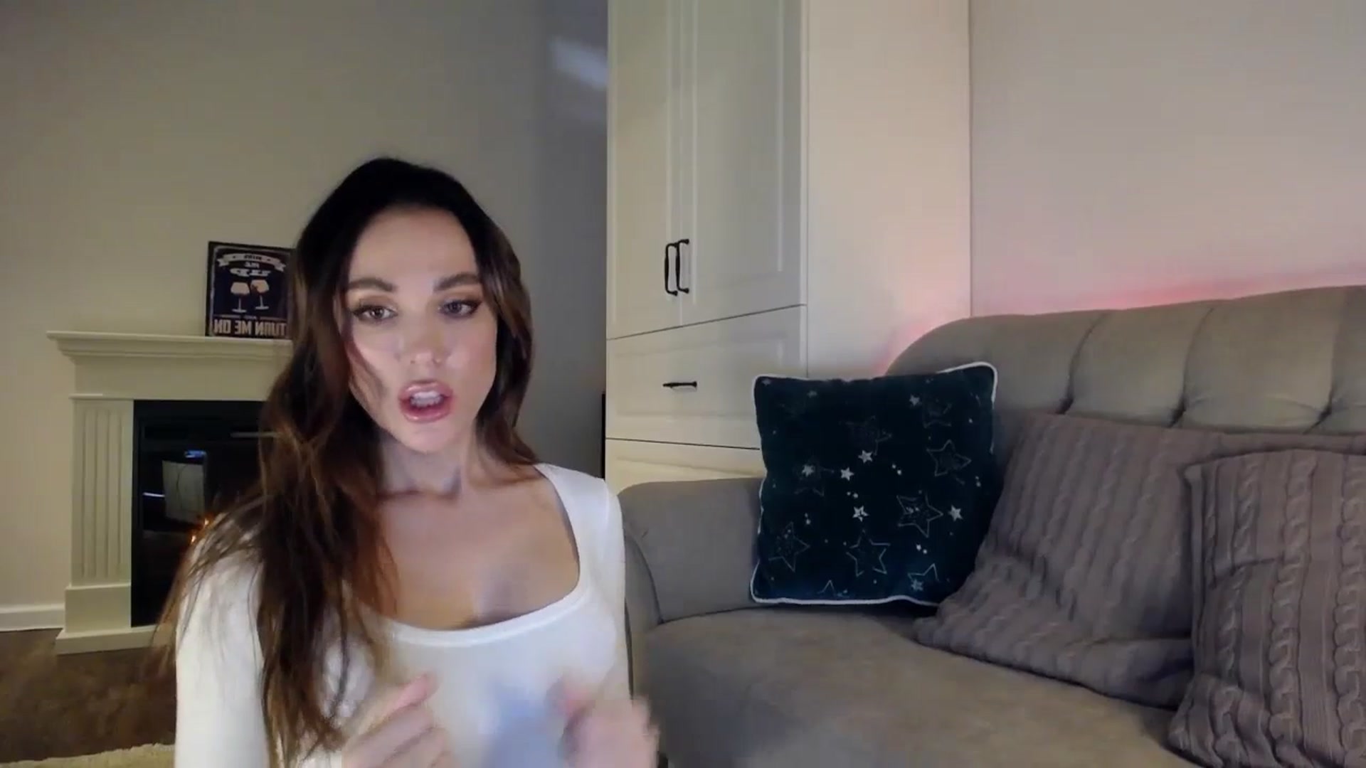 Gallery image thumbnail from Elysewine's myfreecams stream on, 10/14/2023, 06:02 image 11 of 20