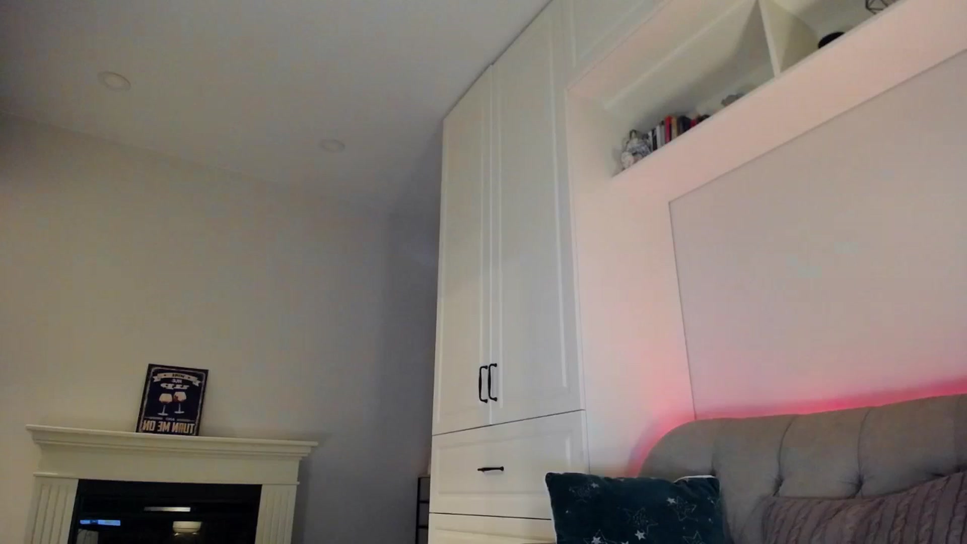 Gallery image thumbnail from Elysewine's myfreecams stream on, 10/15/2023, 04:46 image 17 of 20