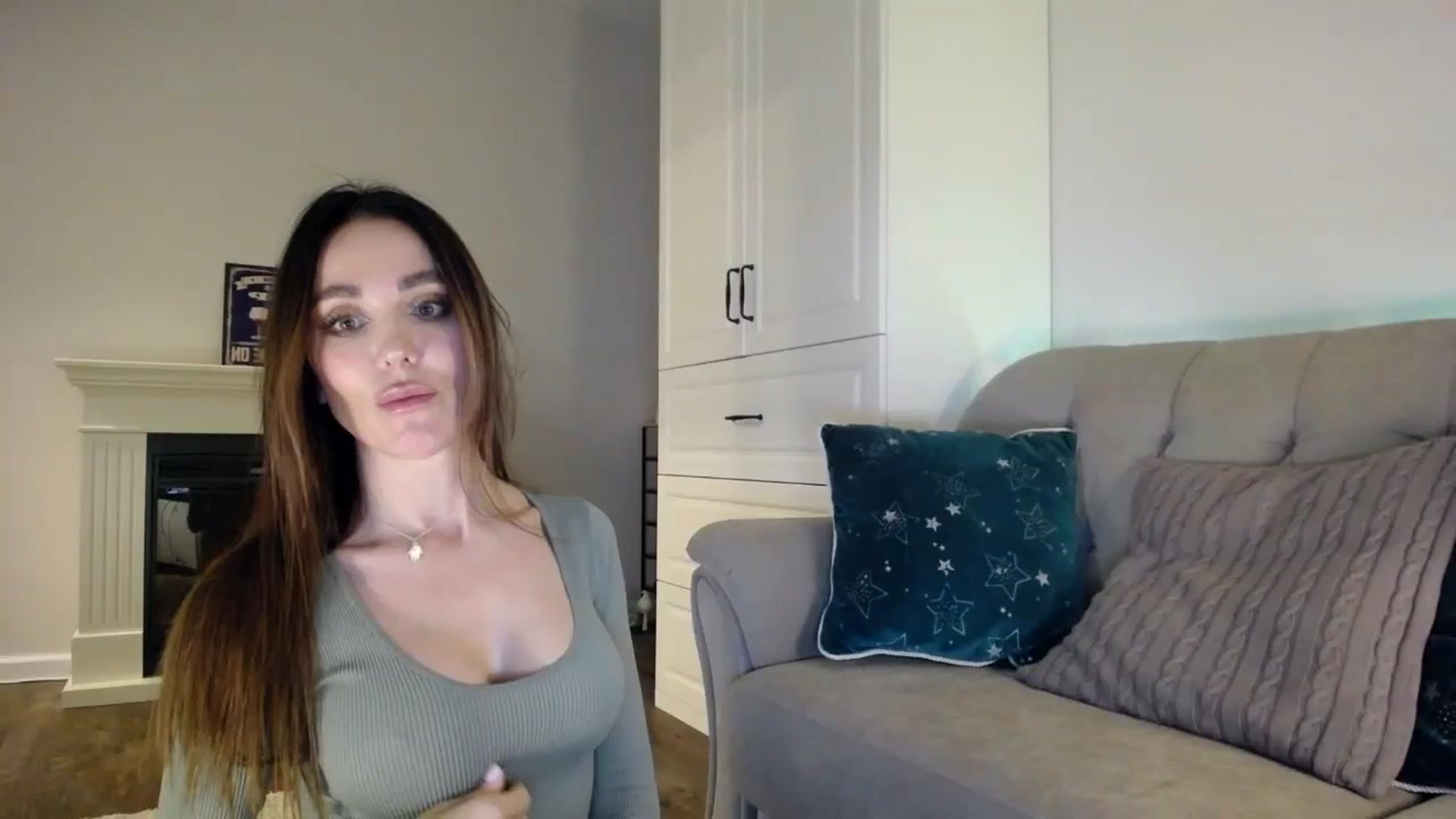 Gallery image thumbnail from Elysewine's myfreecams stream on, 10/15/2023, 04:46 image 1 of 20