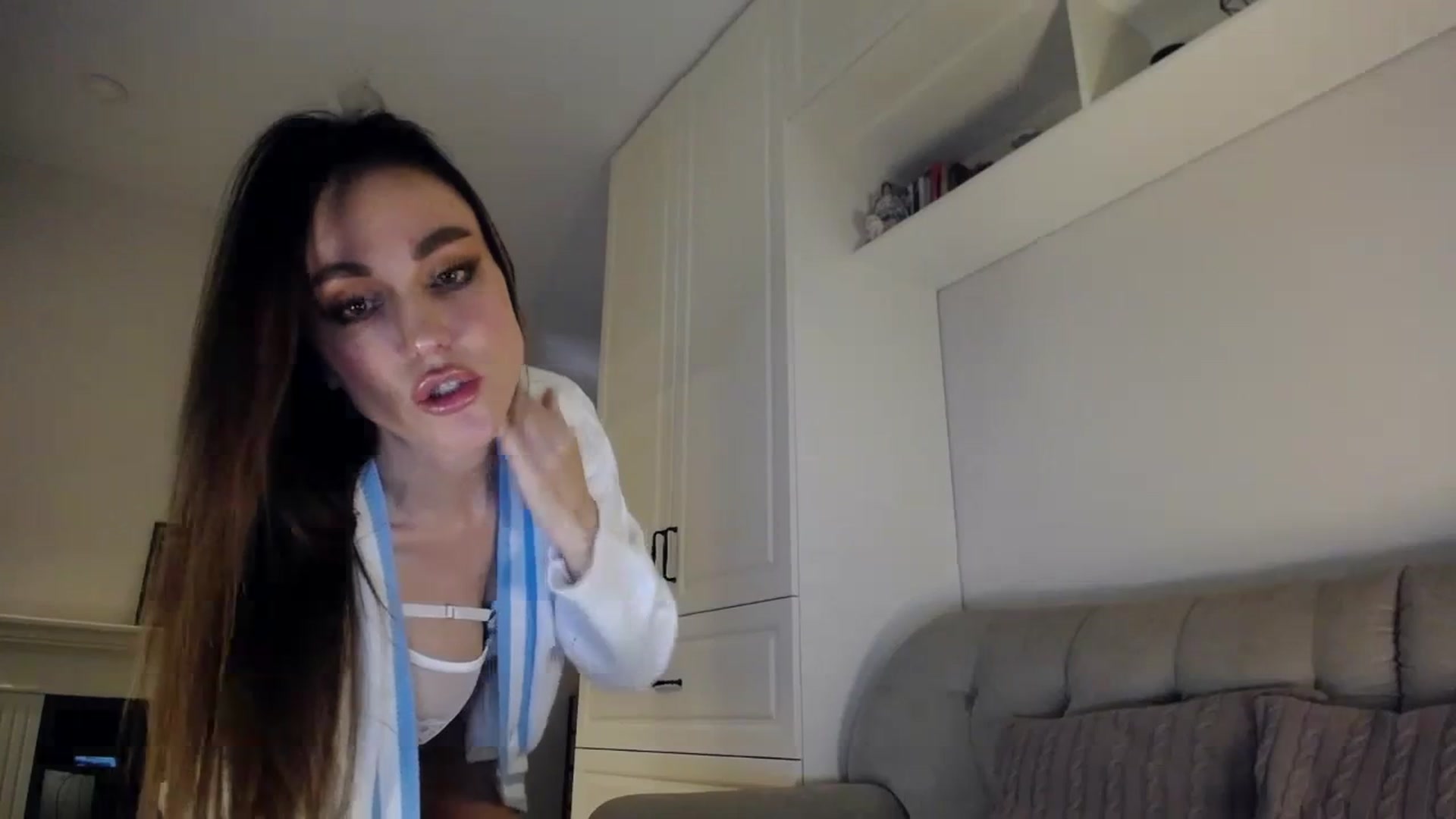 Gallery image thumbnail from Elysewine's myfreecams stream on, 10/21/2023, 06:18 image 4 of 20