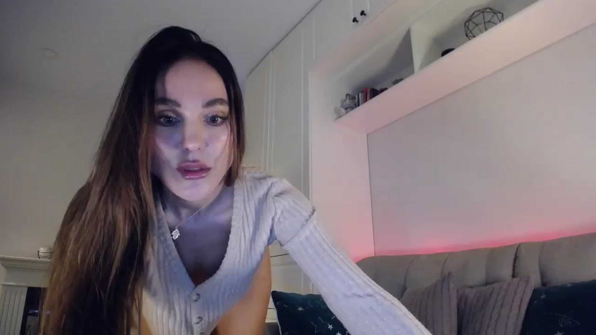 Gallery image thumbnail from Elysewine's myfreecams stream on, 11/05/2023, 04:09 image 5 of 20