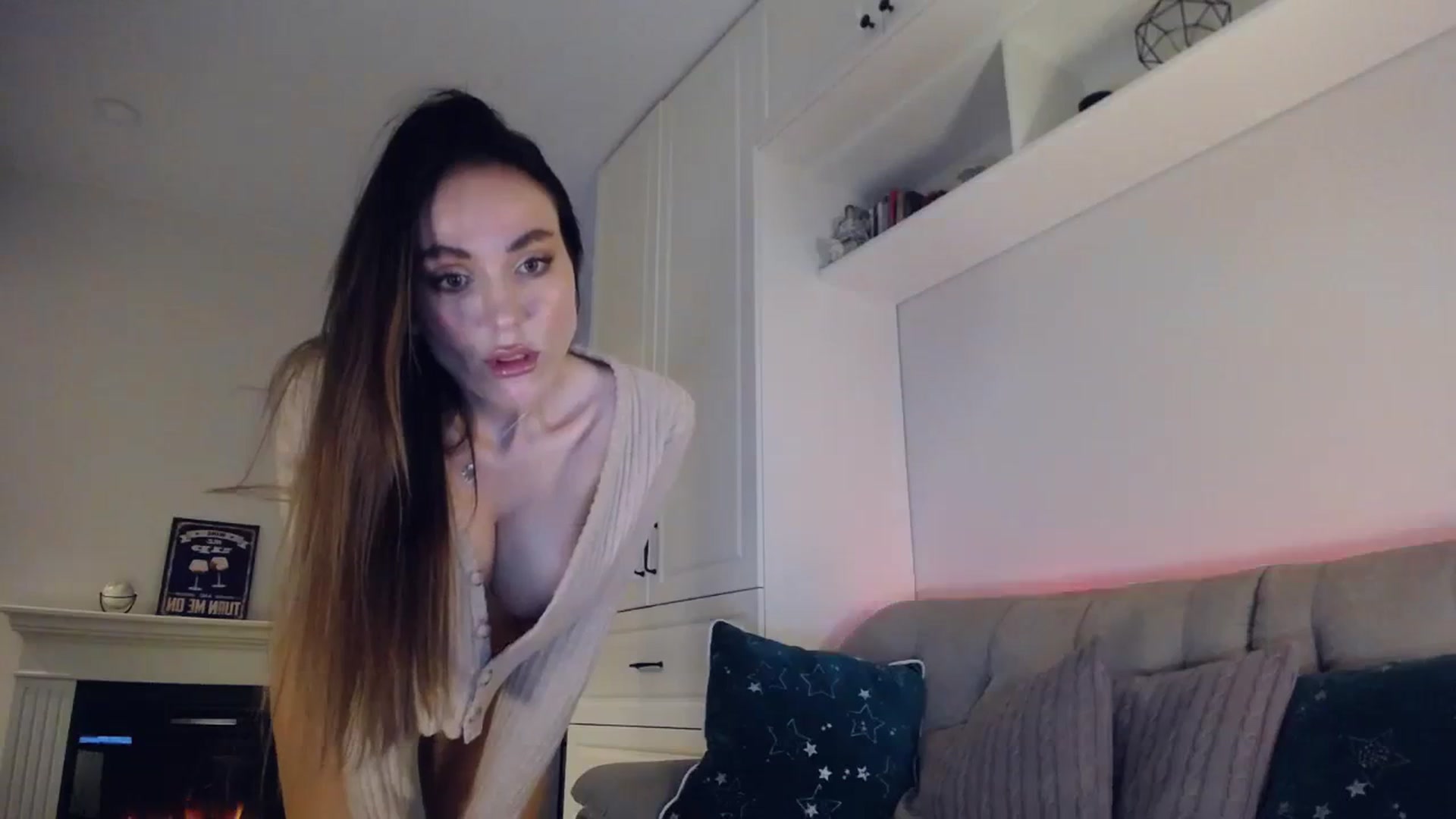 Gallery image thumbnail from Elysewine's myfreecams stream on, 11/05/2023, 04:09 image 13 of 20