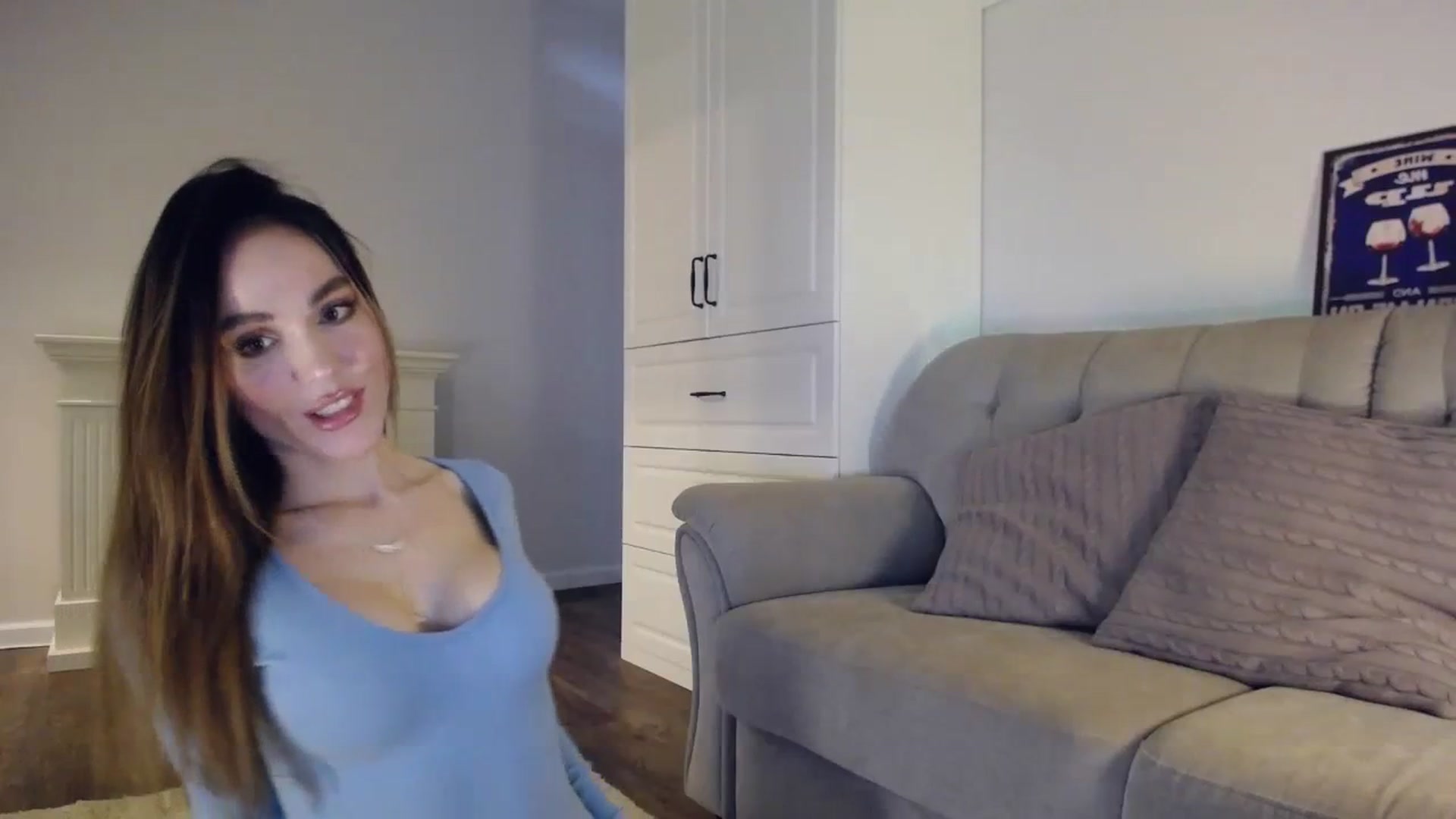 Gallery image thumbnail from Elysewine's myfreecams stream on, 11/11/2023, 06:06 image 17 of 20
