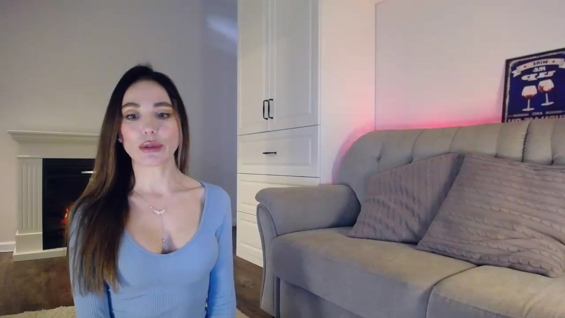 Gallery image thumbnail from Elysewine's myfreecams stream on, 11/11/2023, 06:06 image 8 of 20