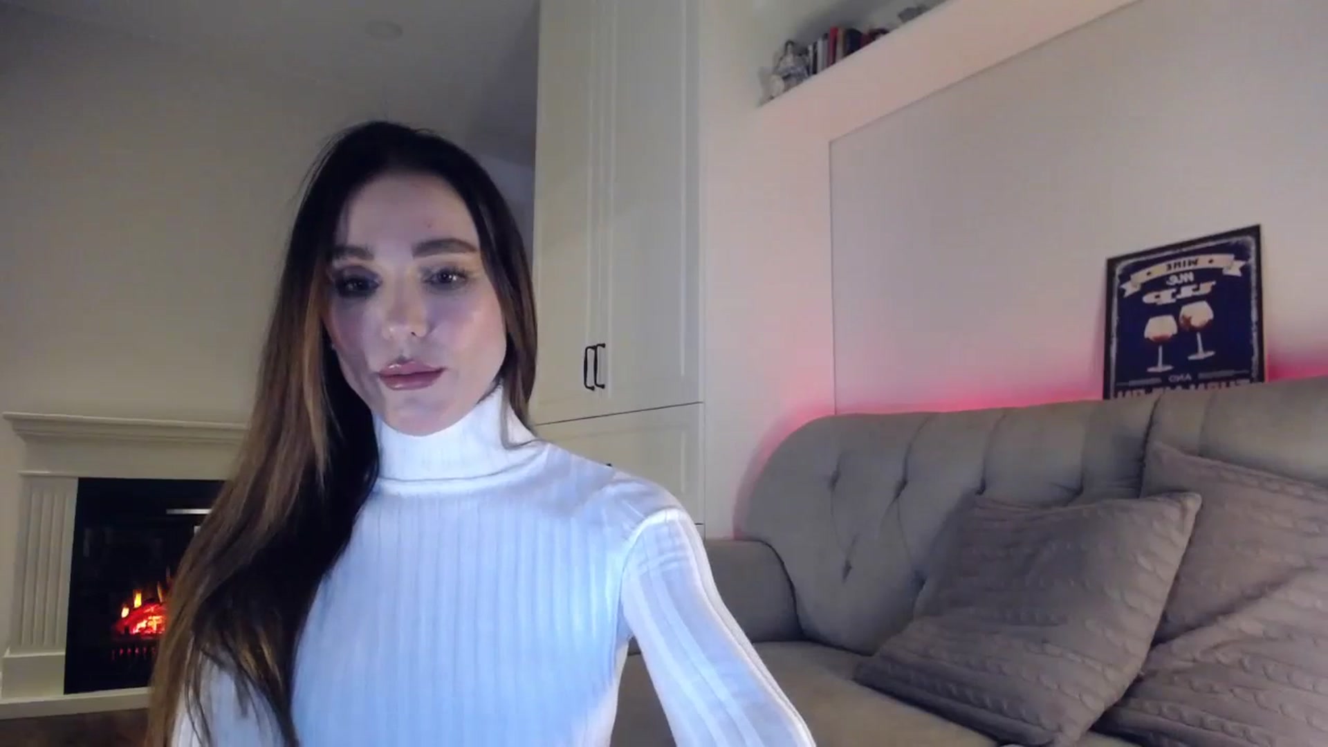 Gallery image thumbnail from Elysewine's myfreecams stream on, 11/12/2023, 05:40 image 10 of 20