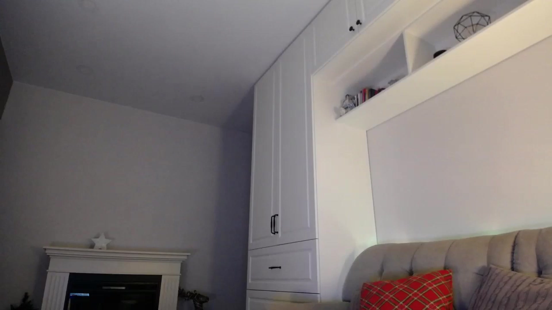 Gallery image thumbnail from Elysewine's myfreecams stream on, 01/06/2024, 06:01 image 20 of 20